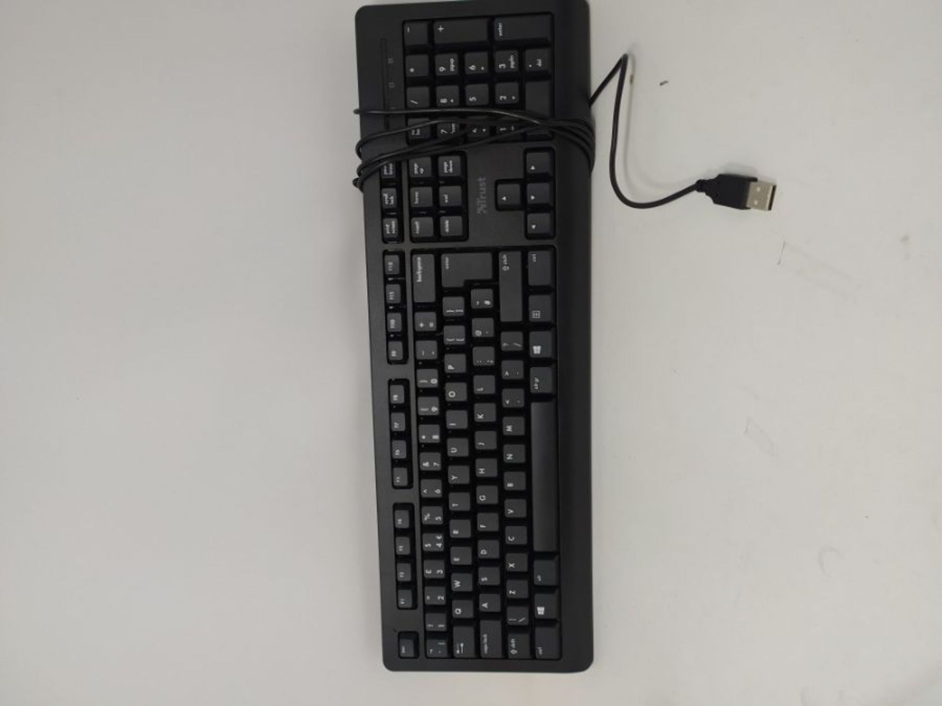 Trust Taro Wired Keyboard - Qwerty UK Layout, Quiet Keys, Full-Size Keyboard, Spill-Re - Image 2 of 2