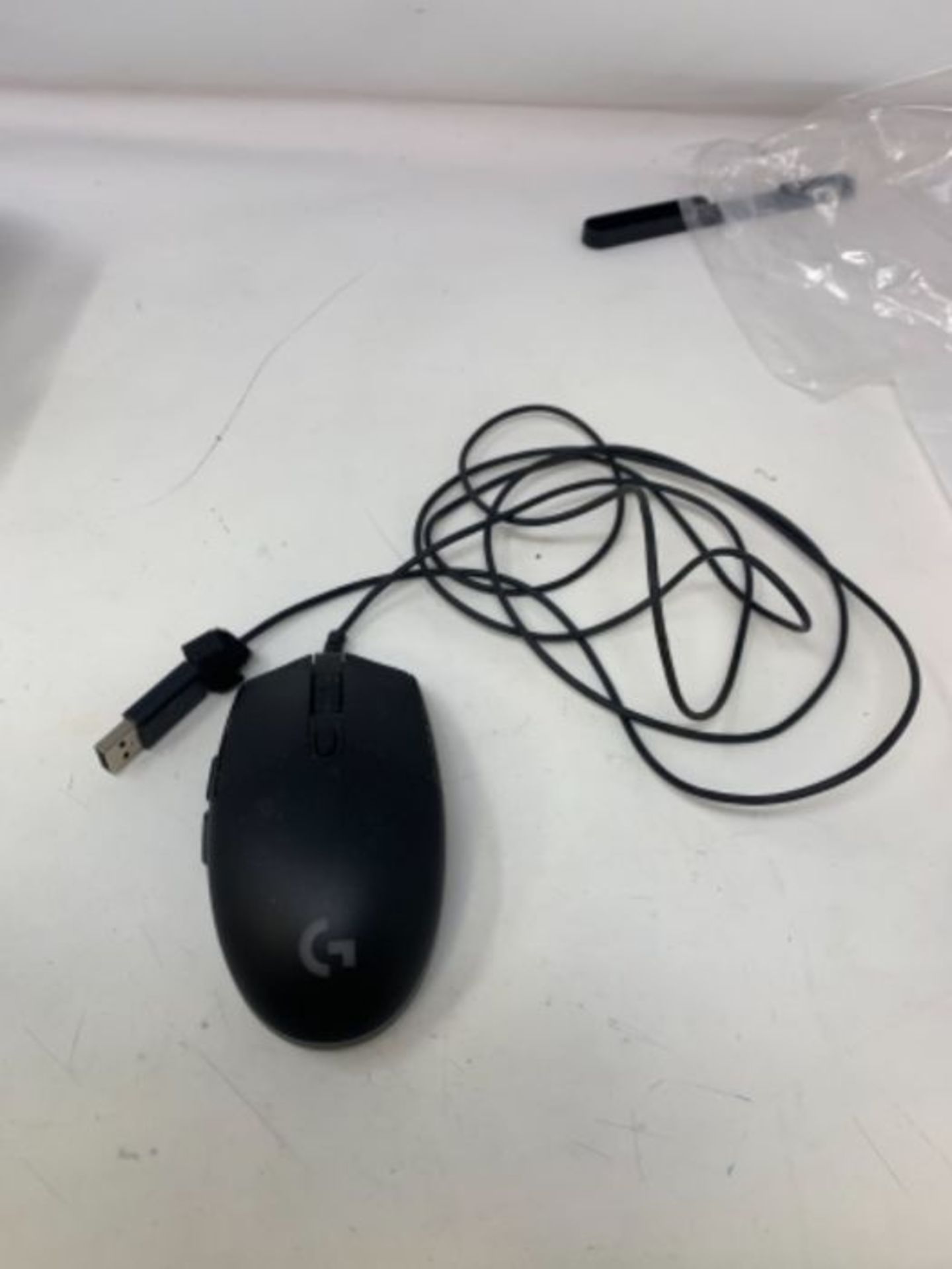 RRP £55.00 Logitech G Pro Wired Gaming Mouse, Hero 25K Sensor, 25,600 DPI, RGB, Ultra Lightweight - Image 2 of 2