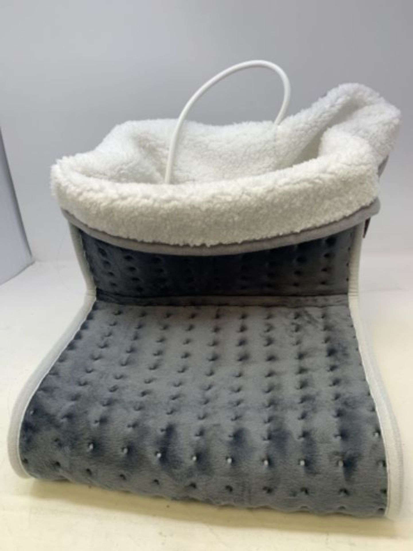 Beurer FW20UK Cosy Foot Warmer - Grey | Electric Foot Warmer for Cold feet | 3 Tempera - Image 2 of 2