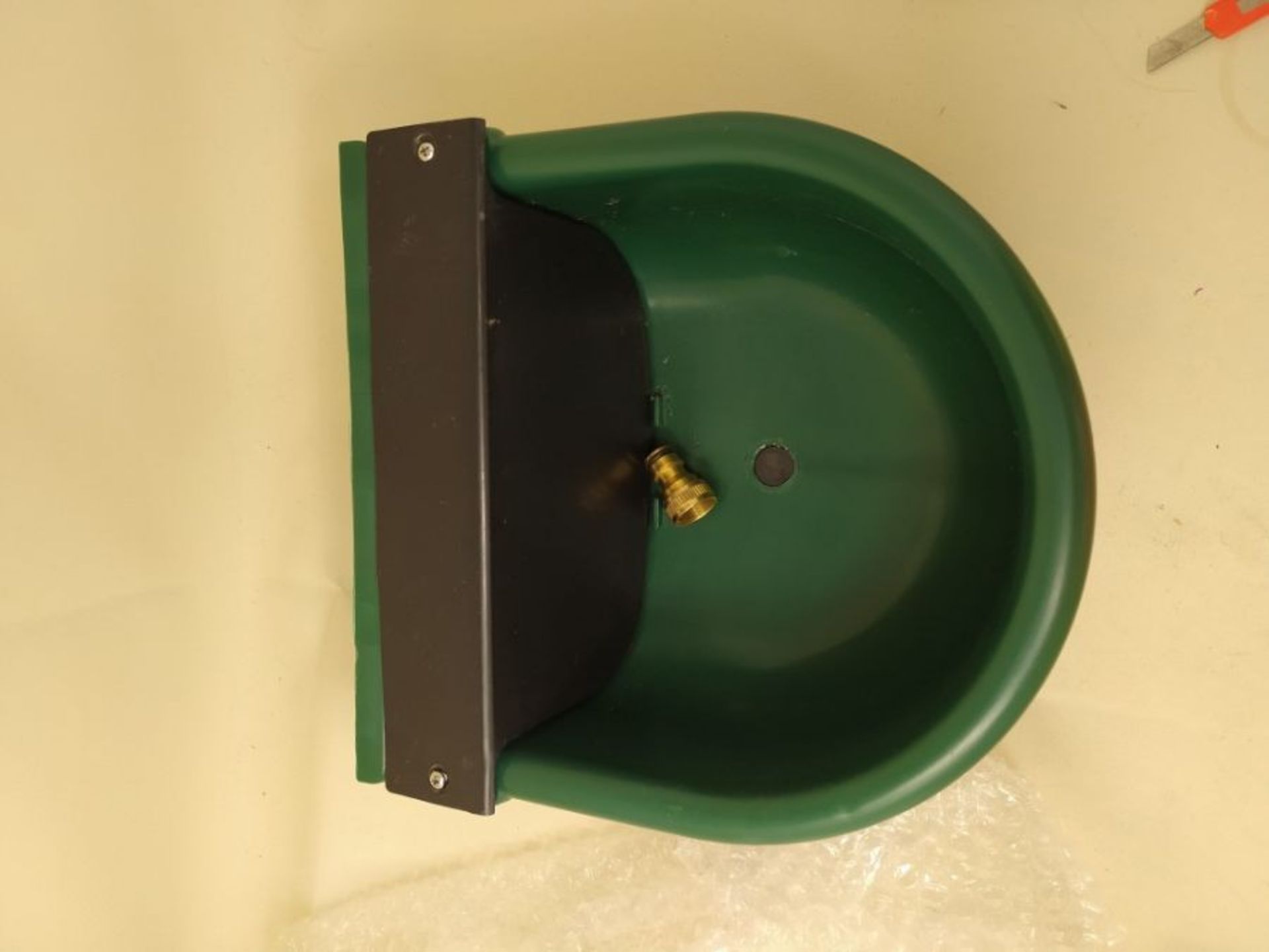 Automatic Float Livestock Waterer Drinker, Convenient Large 4L Float Valve Water Troug - Image 2 of 2