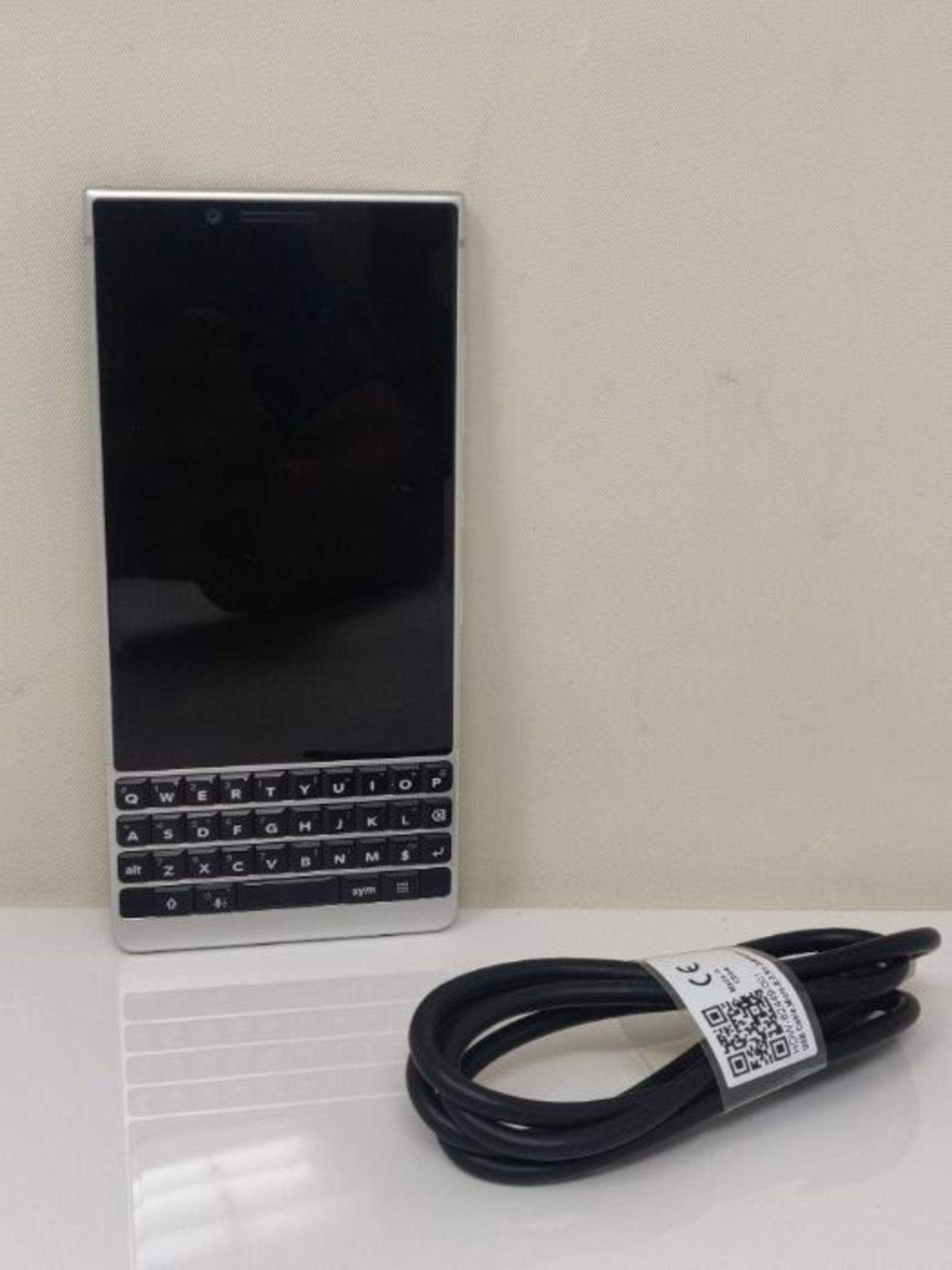 RRP £285.00 BlackBerry 1S40636 KEY2 64GB (QWERTY Keypad) Factory SIM-Free 4G Smartphone - Silver - Image 3 of 3