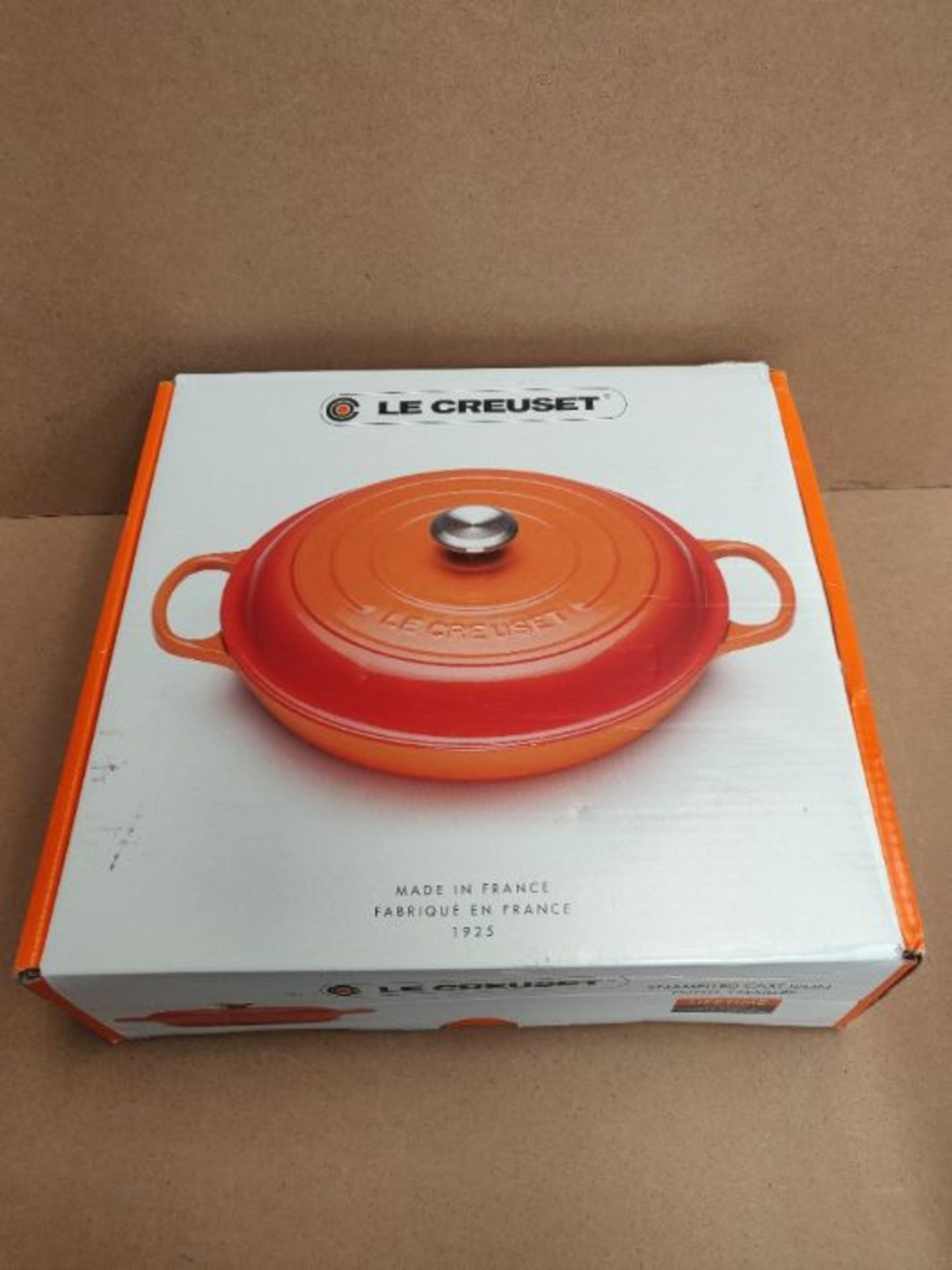 RRP £152.00 Le Creuset Signature Enamelled Cast Iron Shallow Casserole Dish With Lid, 30 cm, 3.2 L - Image 2 of 3