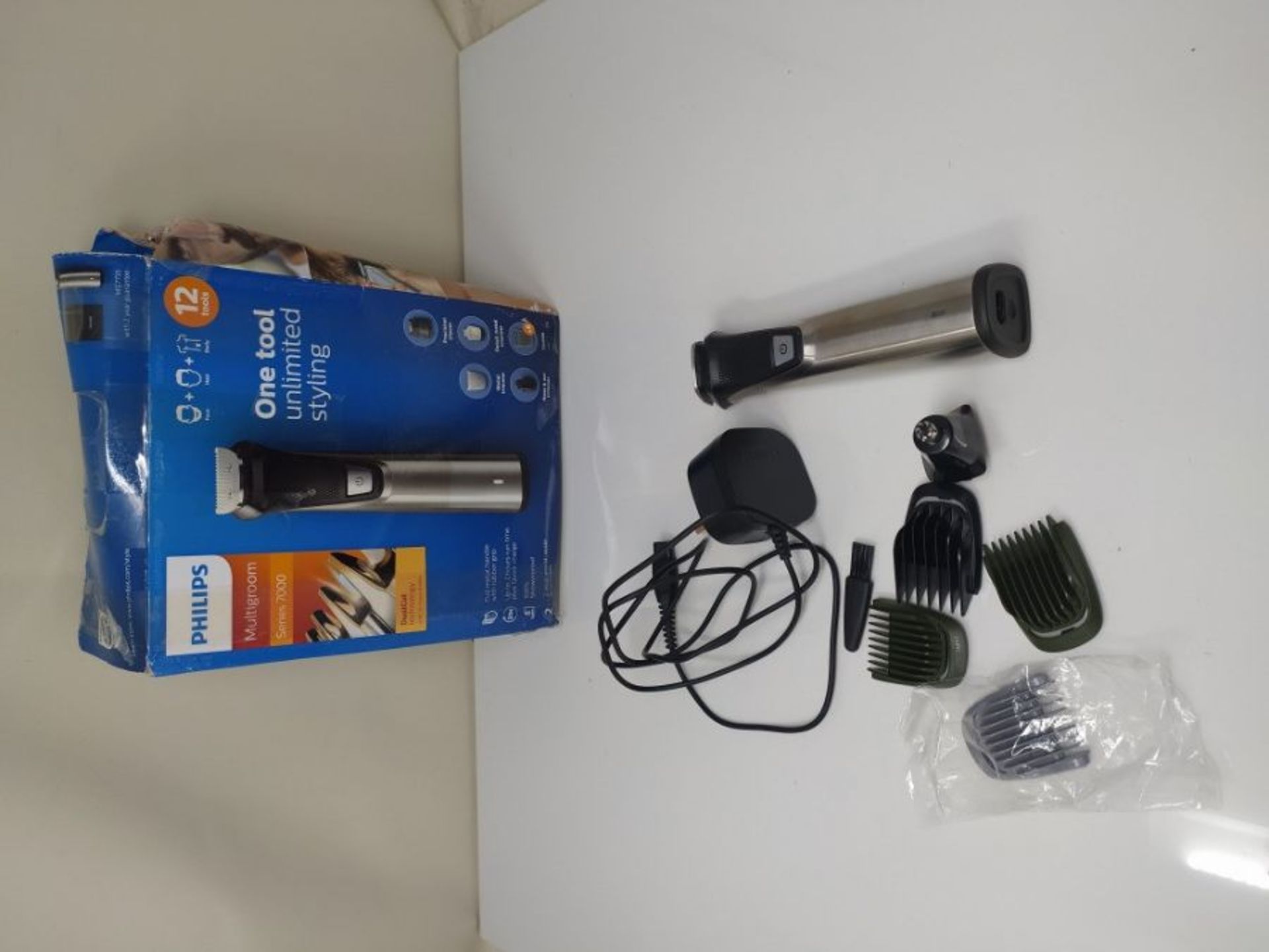 Philips 12-in-1 All-In-One Trimmer, Premium Series 7000 Grooming Kit, Beard Trimmer, H - Image 2 of 2