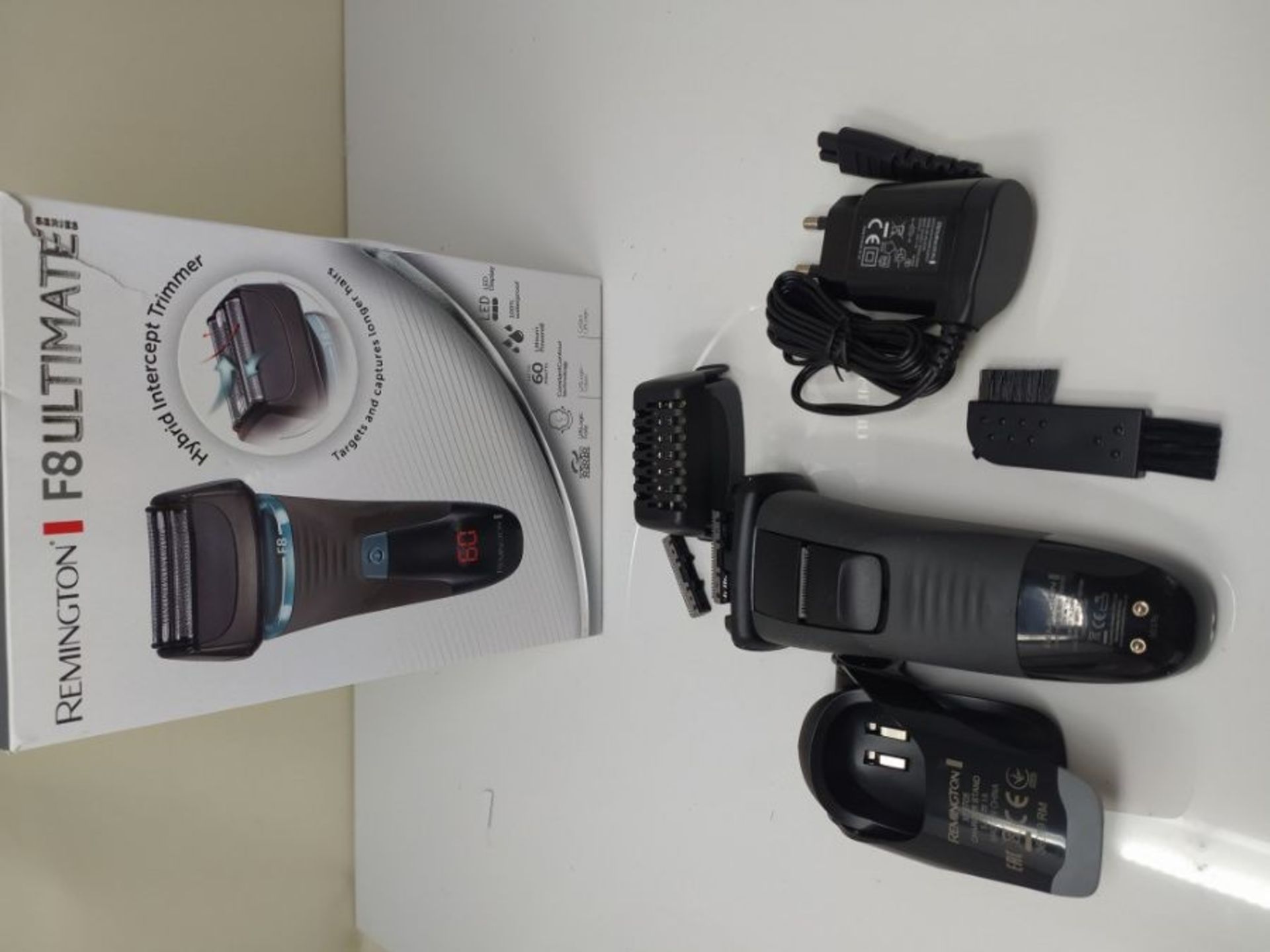 RRP £61.00 Remington Men's F8 Ultimate Series Foil Waterproof Shaver, Cordless Electric Razor wit - Image 2 of 2