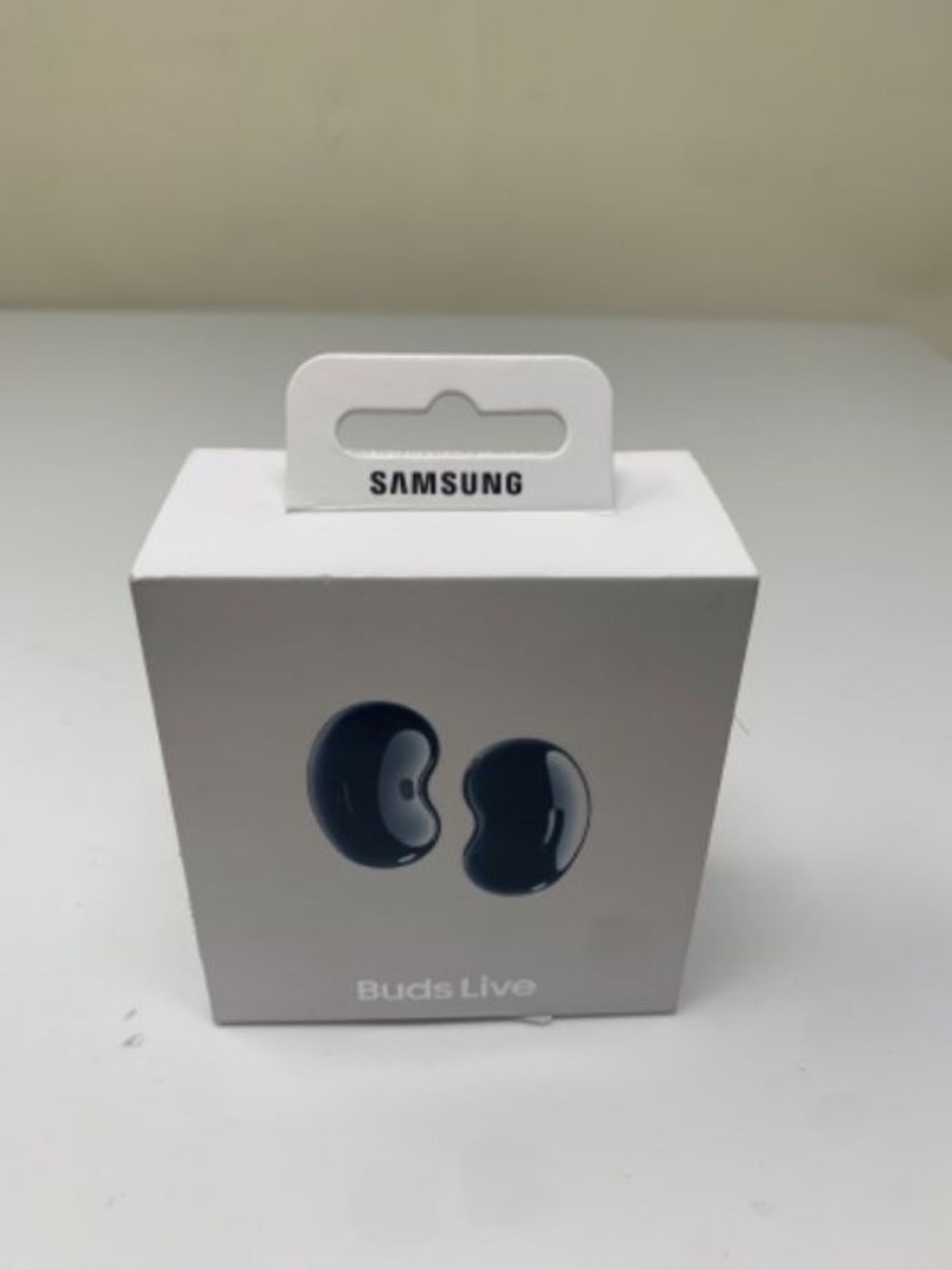 RRP £129.00 Samsung Galaxy Buds Live Wireless Earphones Mystic Black (UK Version) - Image 2 of 3