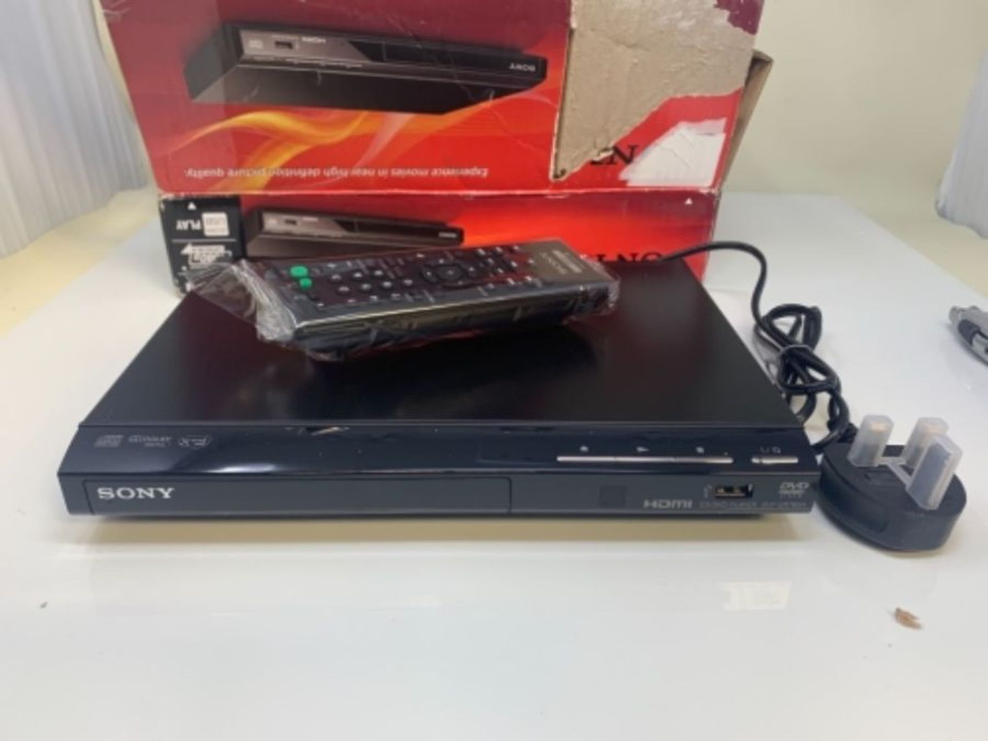 Sony DVPSR760H DVD Upgrade Player (HDMI, 1080 Pixel Upscaling, USB Connectivity), Blac - Image 3 of 3