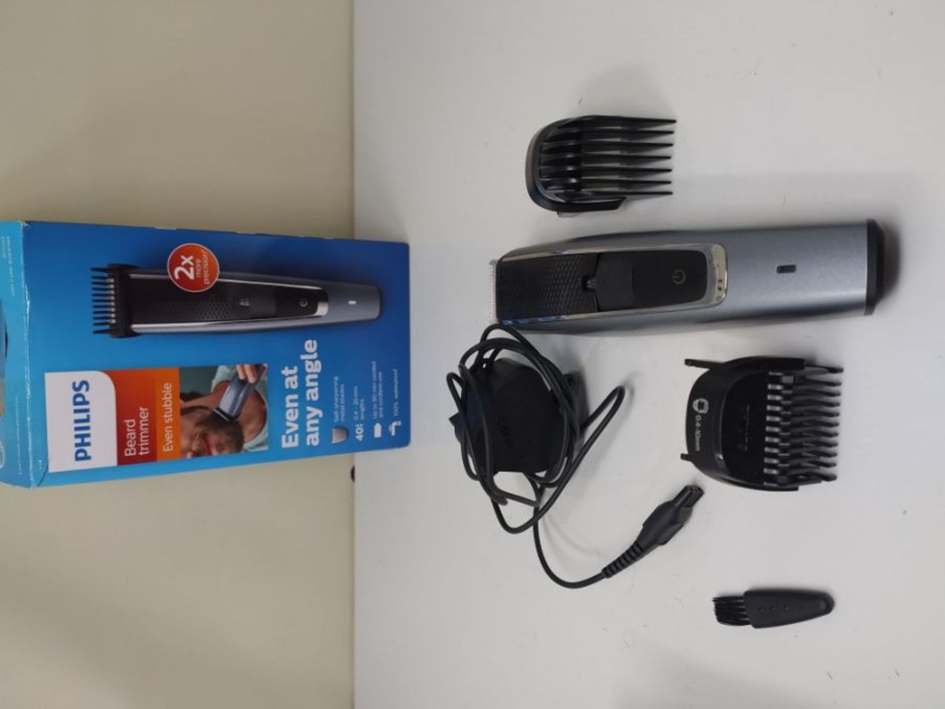 Philips Beard and Stubble Trimmer/Hair Clipper for Men, Series 5000, 40 Length Setting - Image 2 of 2