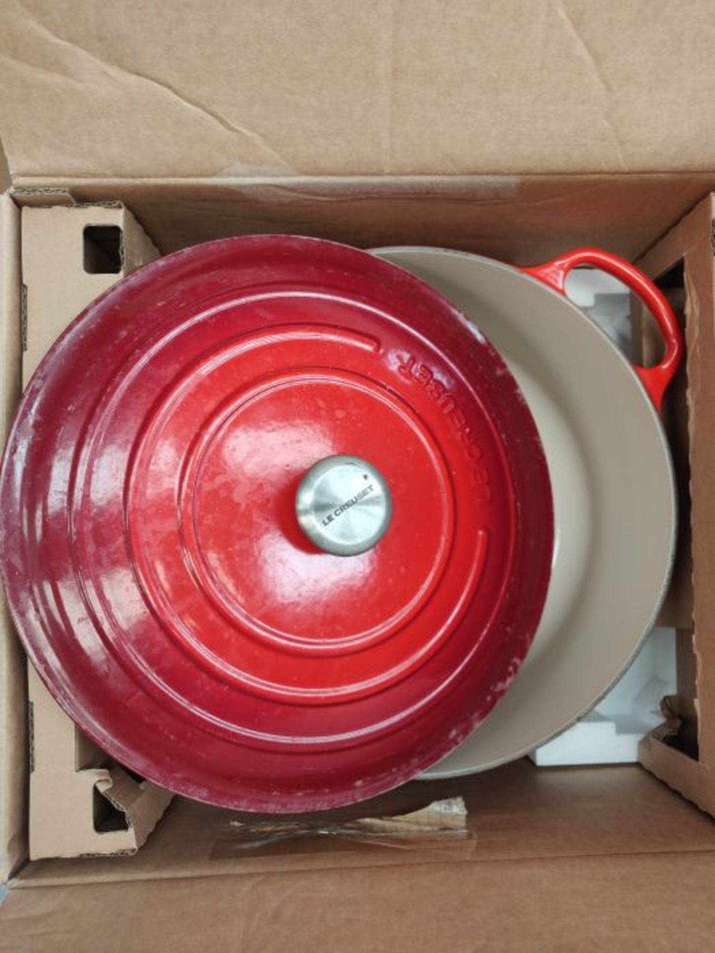 RRP £57.00 Le Creuset Signature Cast Iron Round Casserole, 34 cm - Cerise - Image 2 of 2