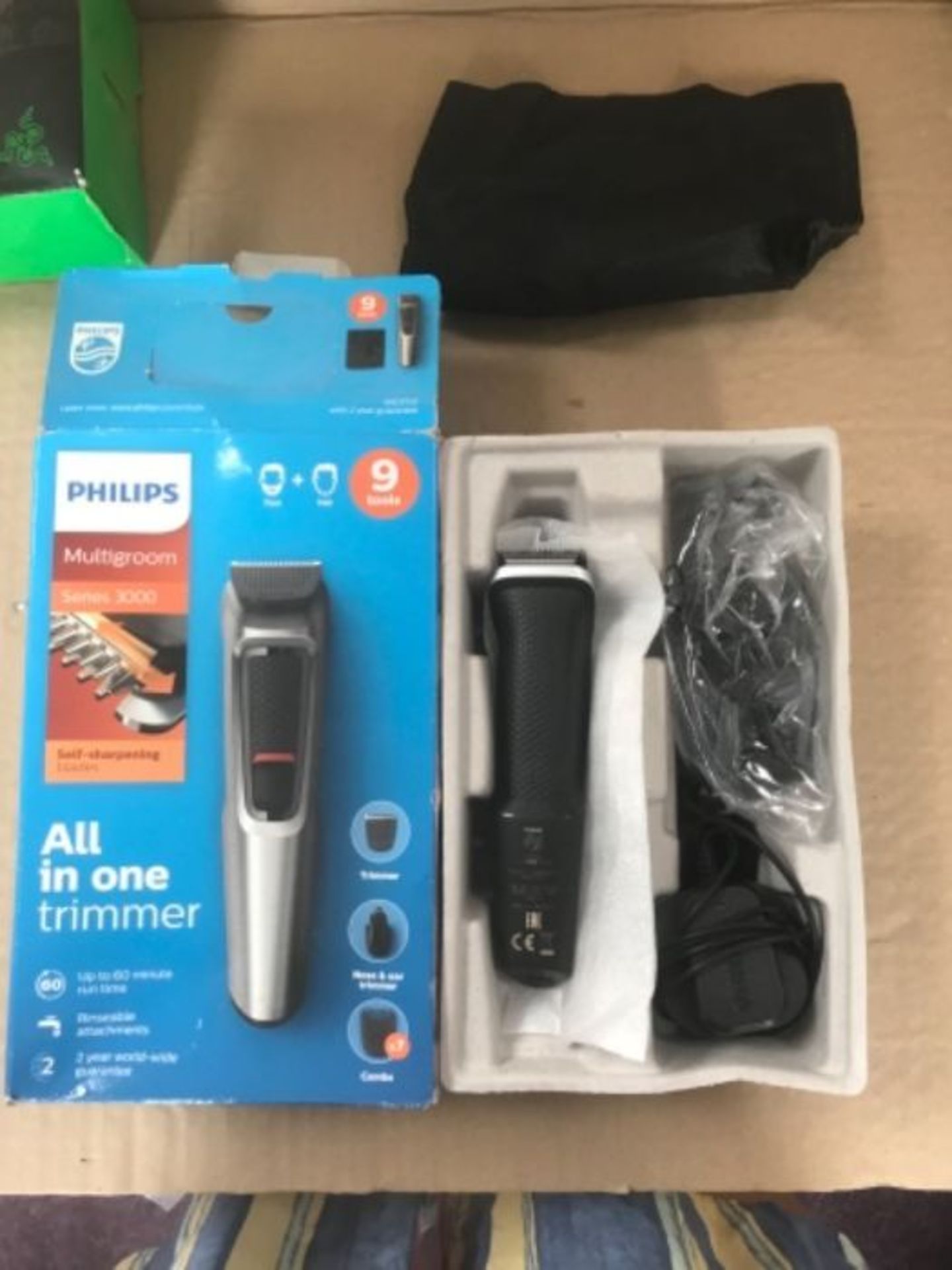 Philips 9-in-1 All-In-One Trimmer, Series 3000 Grooming Kit, Beard Trimmer and Hair Cl - Image 2 of 2