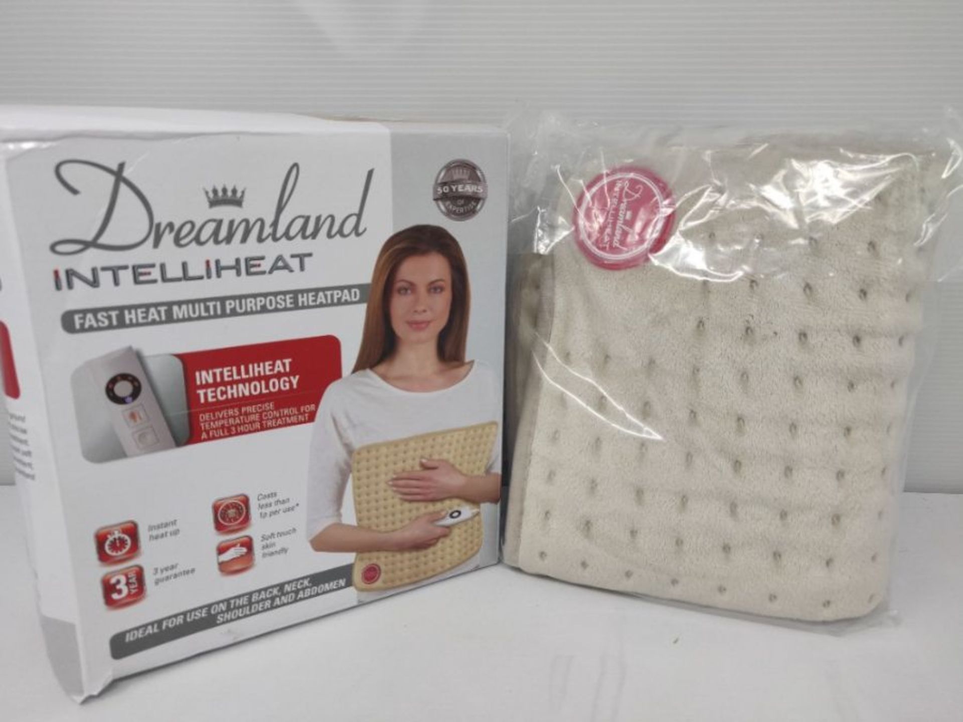 Dreamland Intelliheat Multi Purpose Heat Pad, Instant Heat up, Soft to Touch, Size 40x - Image 2 of 2