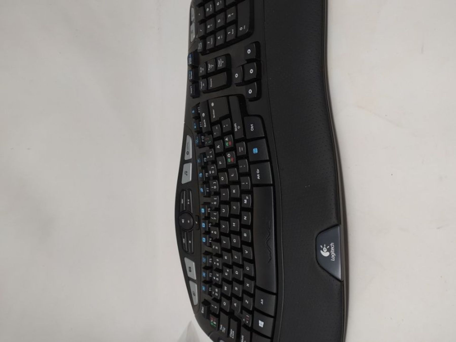 Logitech K350 Contoured Ergonomic Wireless Keyboard, QWERTY Pan-Scandinavian Layout - Image 2 of 2
