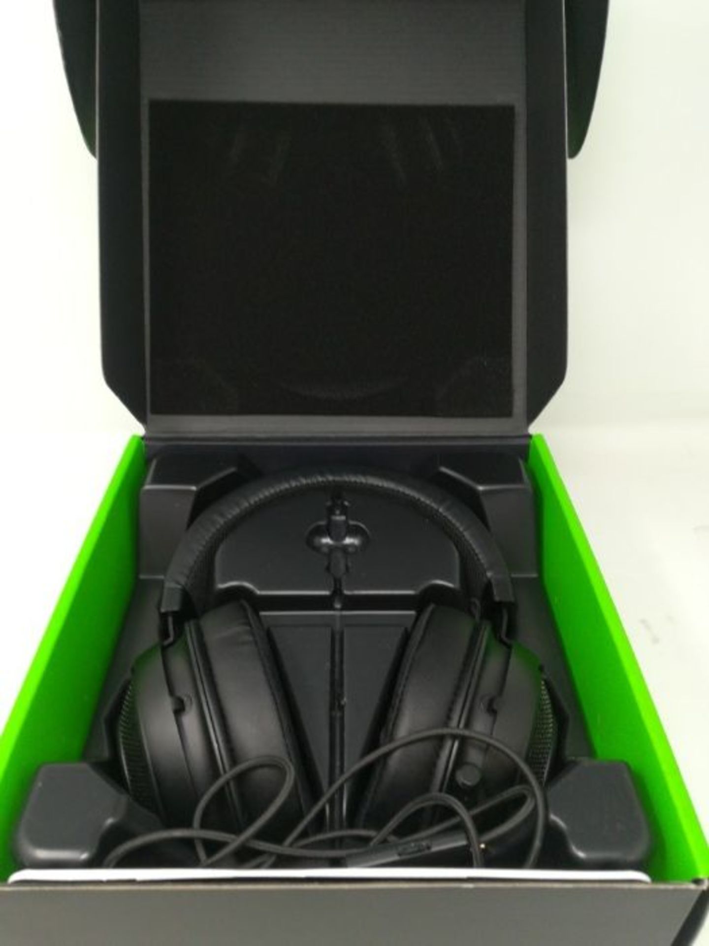 RRP £67.00 Razer Kraken - Wired Gaming Headset for Multiplatform Gaming for PC, PS4, Xbox One and - Image 2 of 2