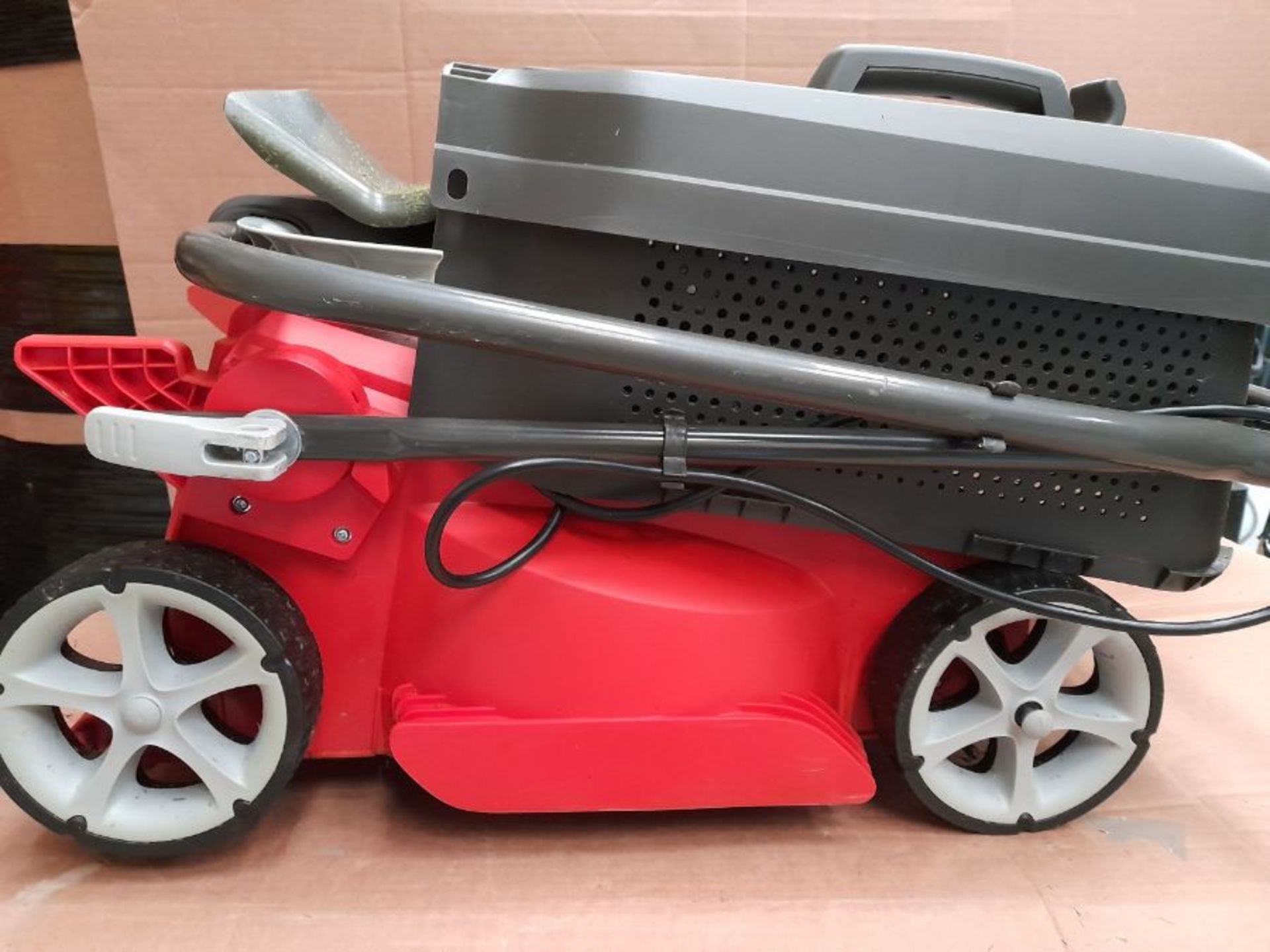 RRP £215.00 Flymo EasiStore 300R Li Cordless Rotary Lawn Mower - 40 V Battery (20 V x 2 Including - Image 2 of 2