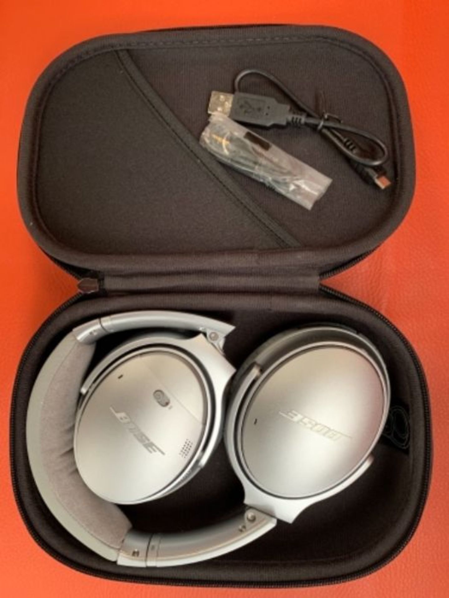 RRP £220.00 Bose QuietComfort 35 (Series I) Wireless Headphones, Noise Cancelling - Silver - Bild 3 aus 3