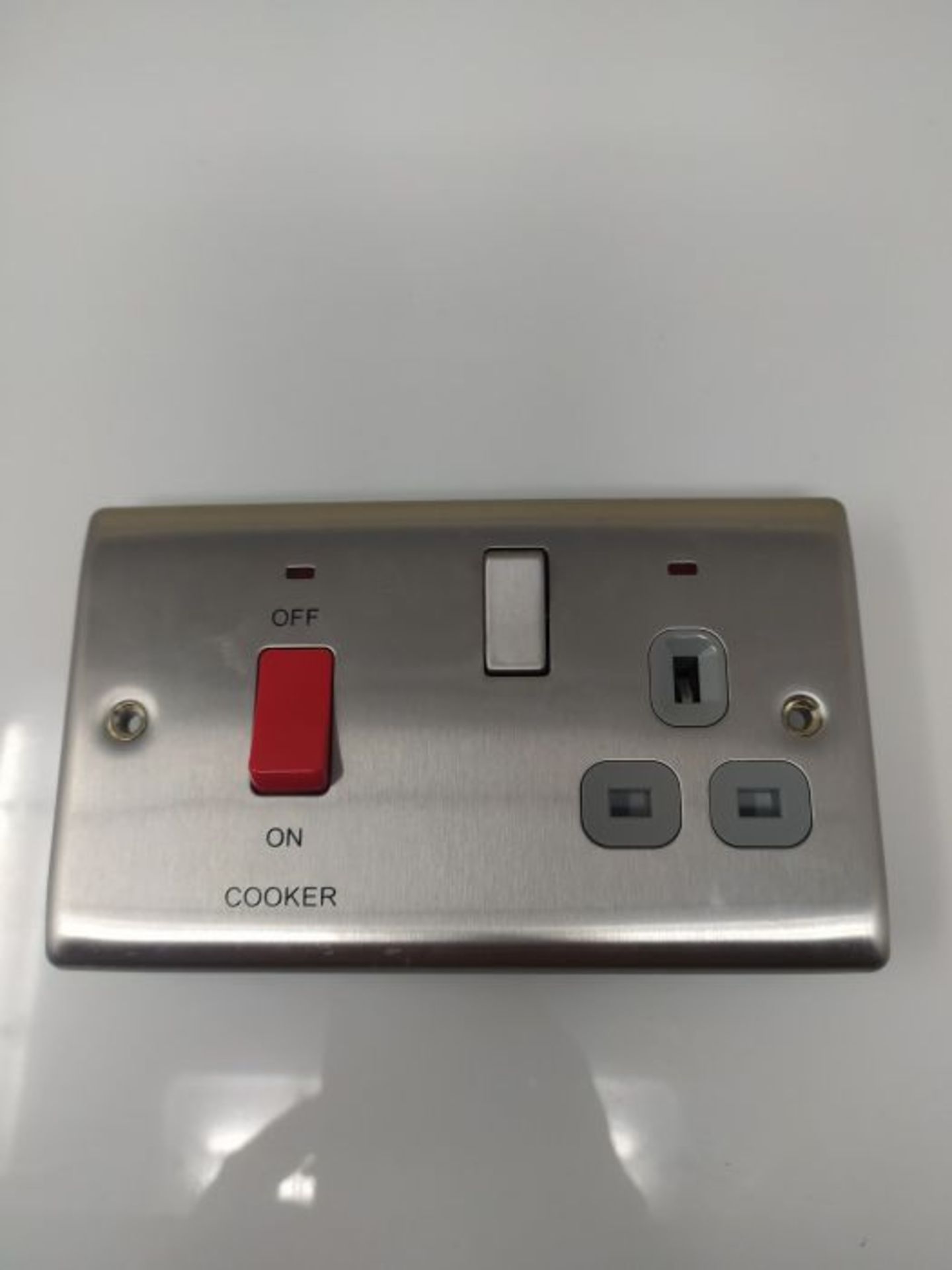 BG Electrical NBS70G-01 Switched Cooker Control Unit with a Power Indicator and Socket - Image 2 of 2