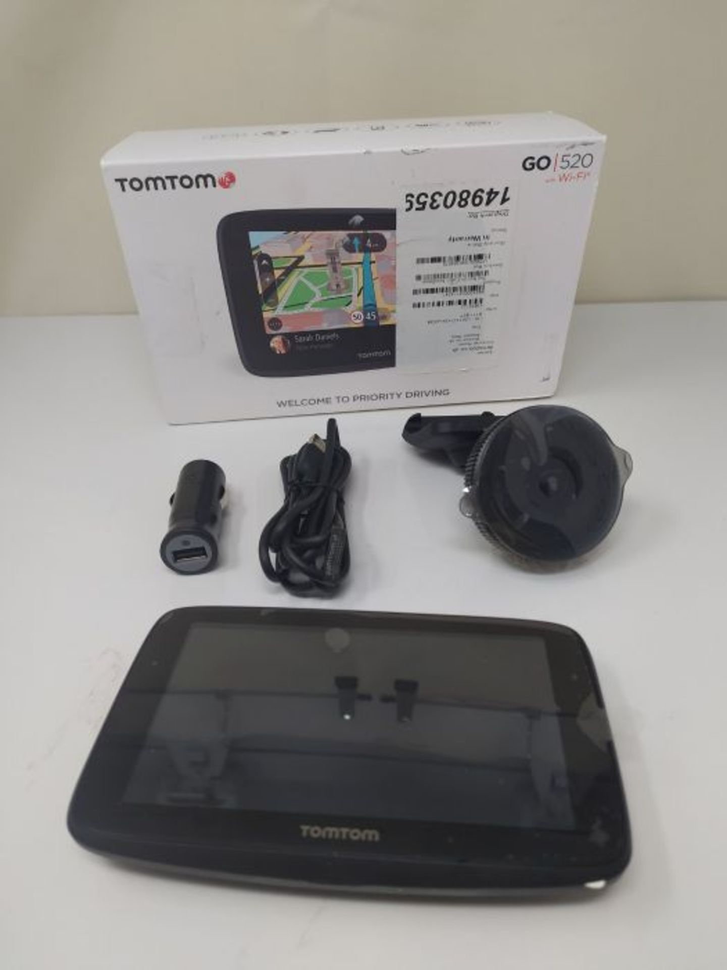 RRP £164.00 TomTom Car Sat Nav GO 520, 5 Inch with Handsfree Calling, Siri, Google Now, Updates vi - Image 2 of 2