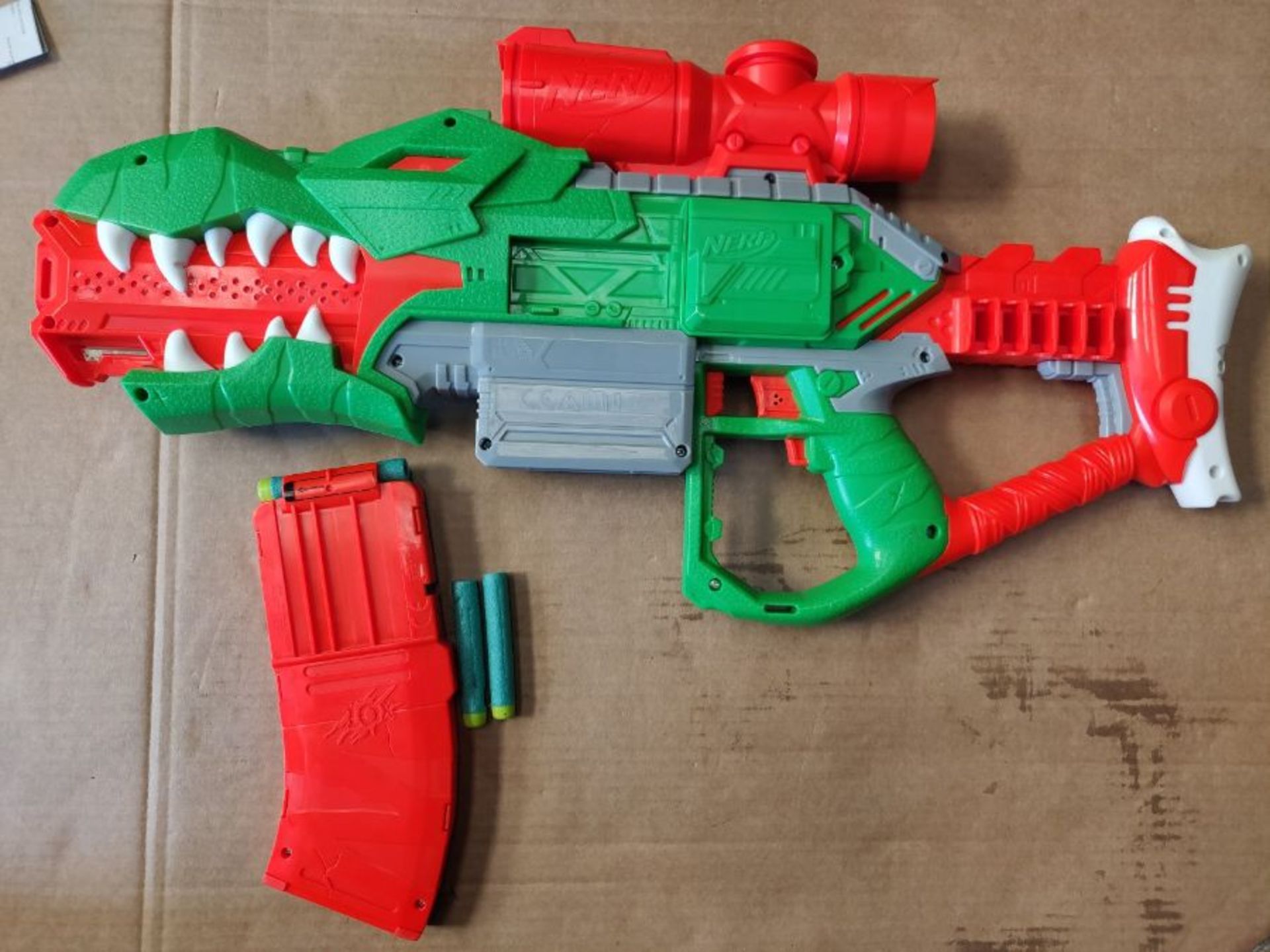 Nerf DinoSquad Rex-Rampage Motorised Dart Blaster, 10-Dart Clip, 20 Nerf Darts, 10-Dar - Bild 3 aus 3