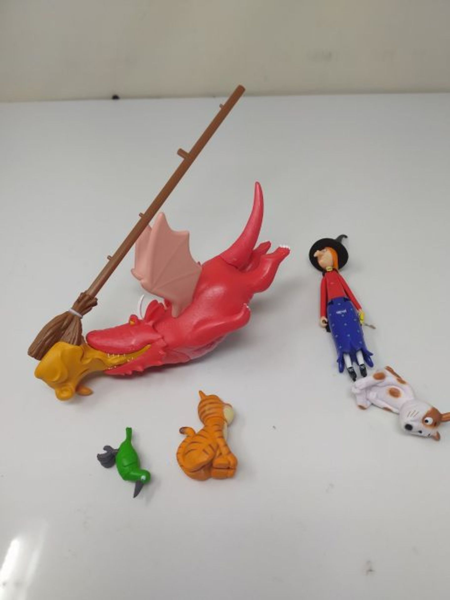 WOW! STUFF The Room On The Broom Story Time Set | Collectable Articulated Character Ac - Image 2 of 2