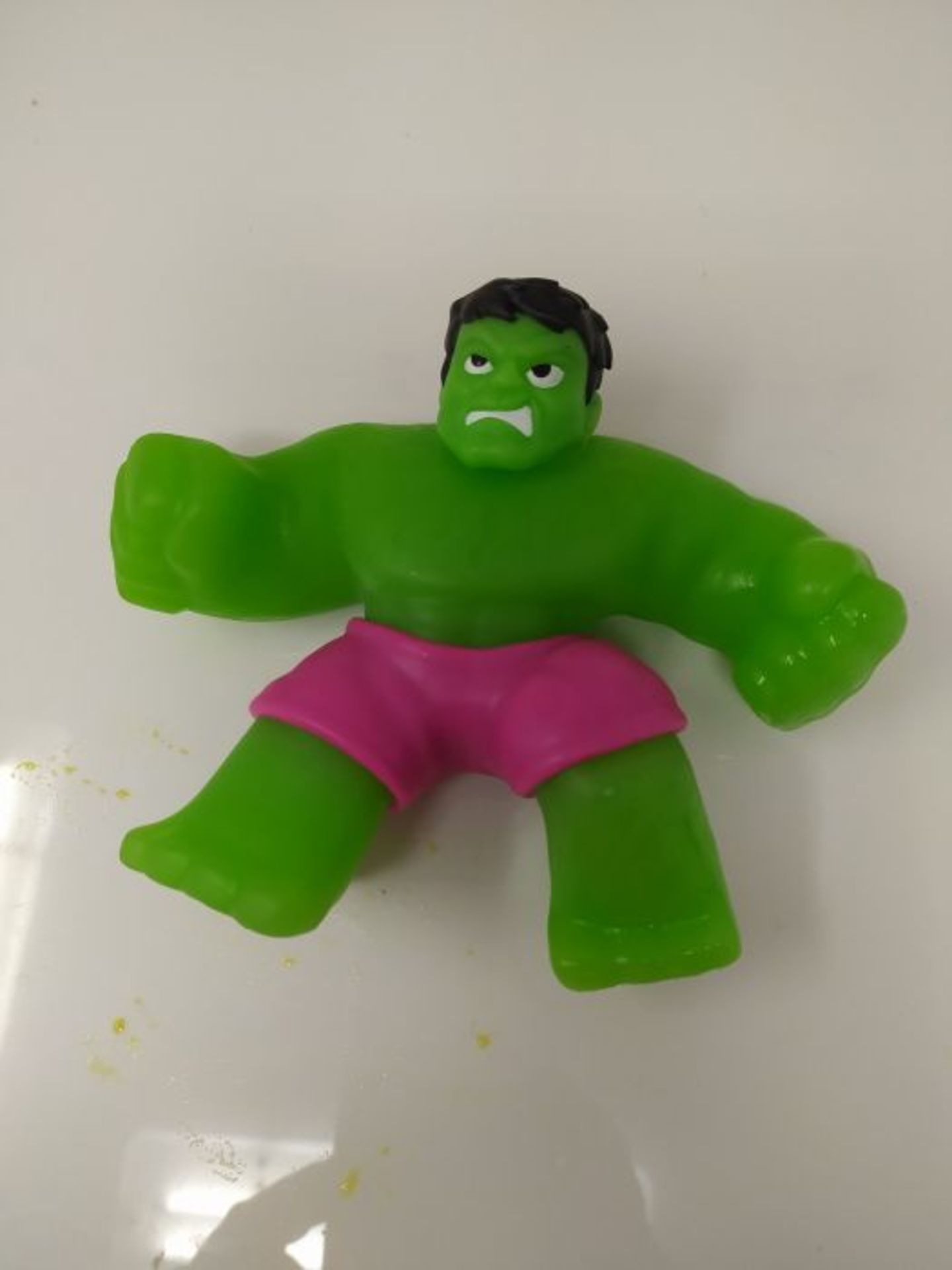 MARVEL SUPERHEROES GAMMA GLOW HULK - Image 2 of 2