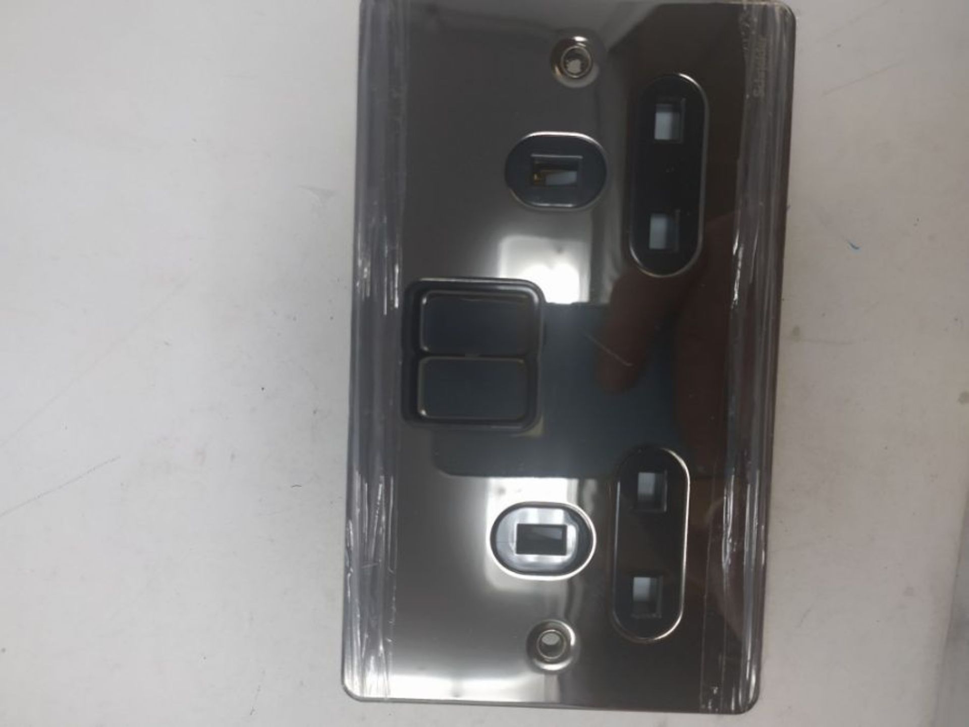 Schneider Electric Ultimate Flat Plate - Switched Double Power Socket, Double Pole, 13 - Image 2 of 2