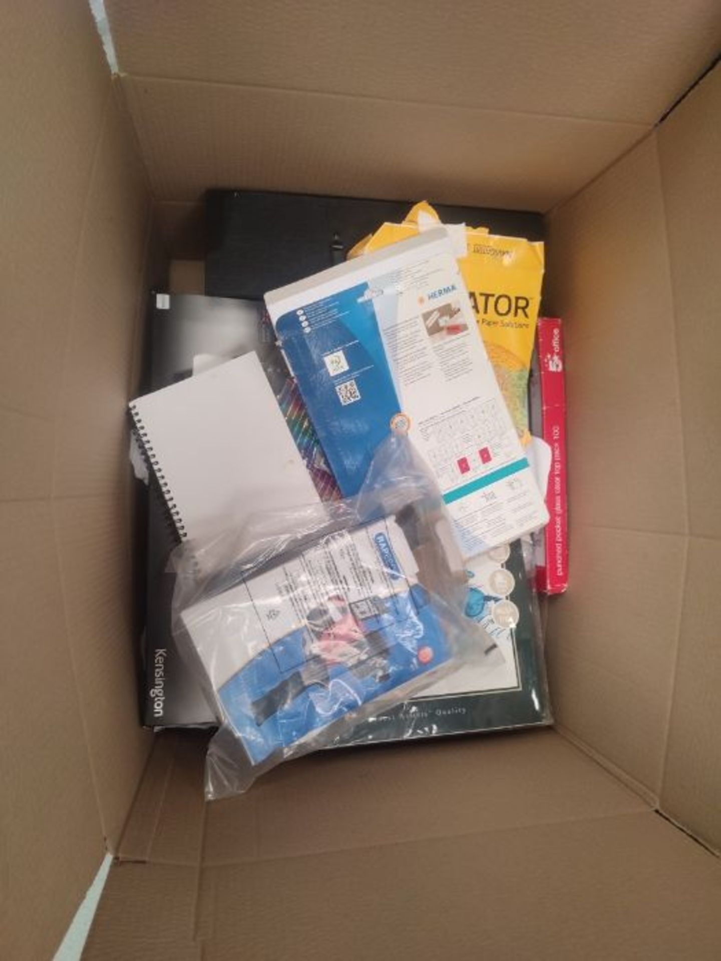 COMBINED RRP £273.00 LOT TO CONTAIN 35 ASSORTED Office Products: 20-Pack, Rapesco, Exacompta, E