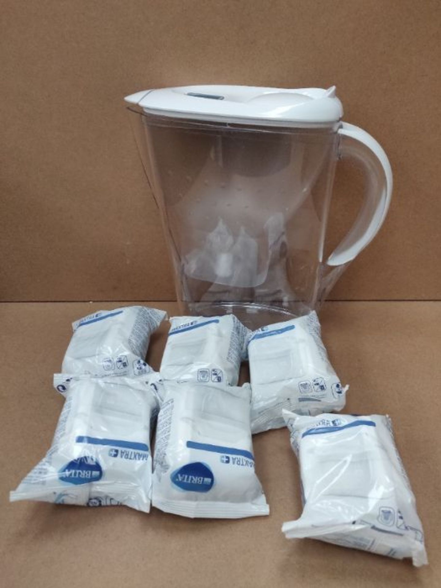 BRITA Marella Fridge water filter jug for reduction of chlorine, limescale and impuiti - Image 3 of 3