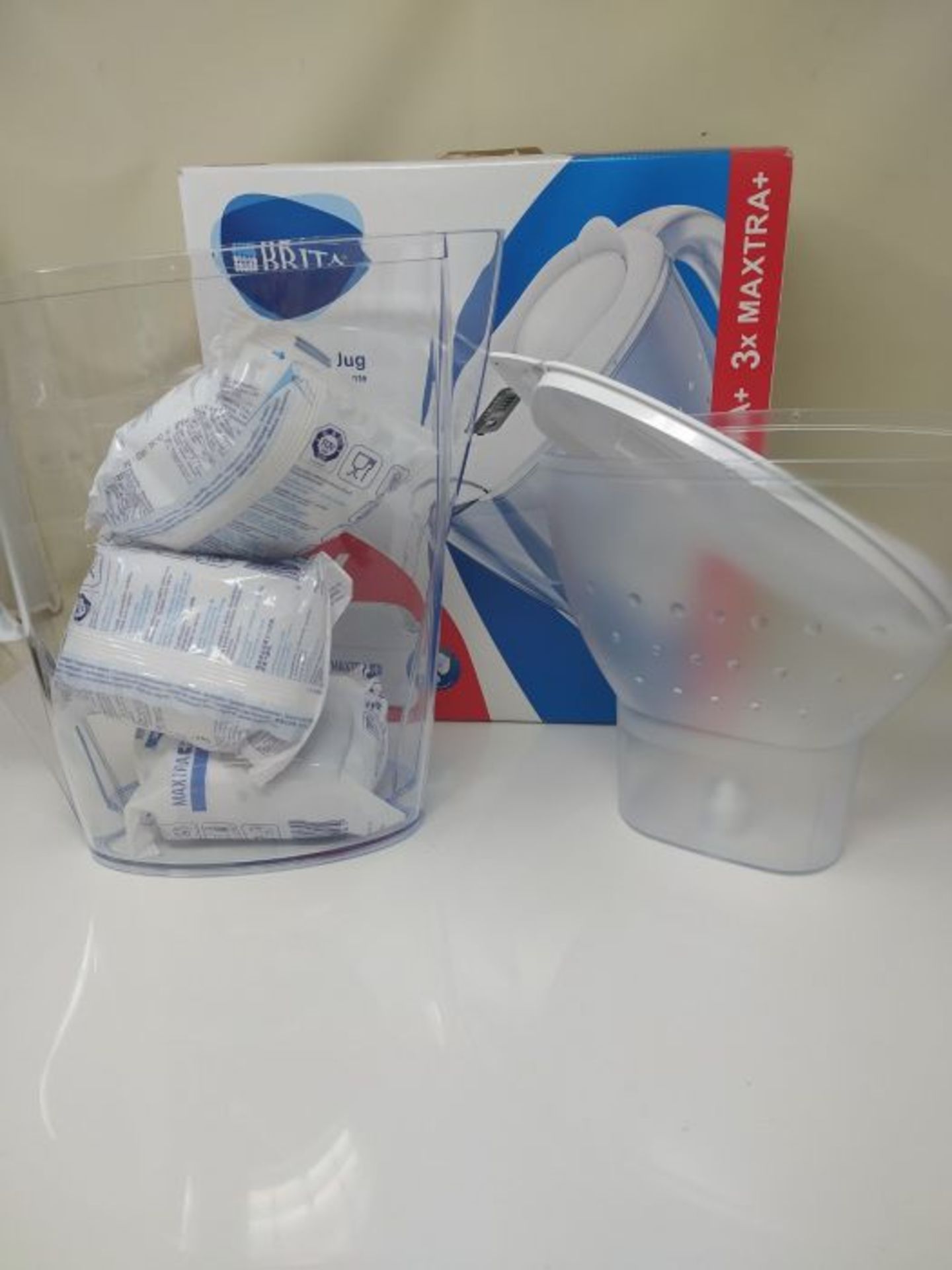 BRITA Marella fridge water filter jug for reduction of chlorine, limescale and impurit - Image 2 of 2