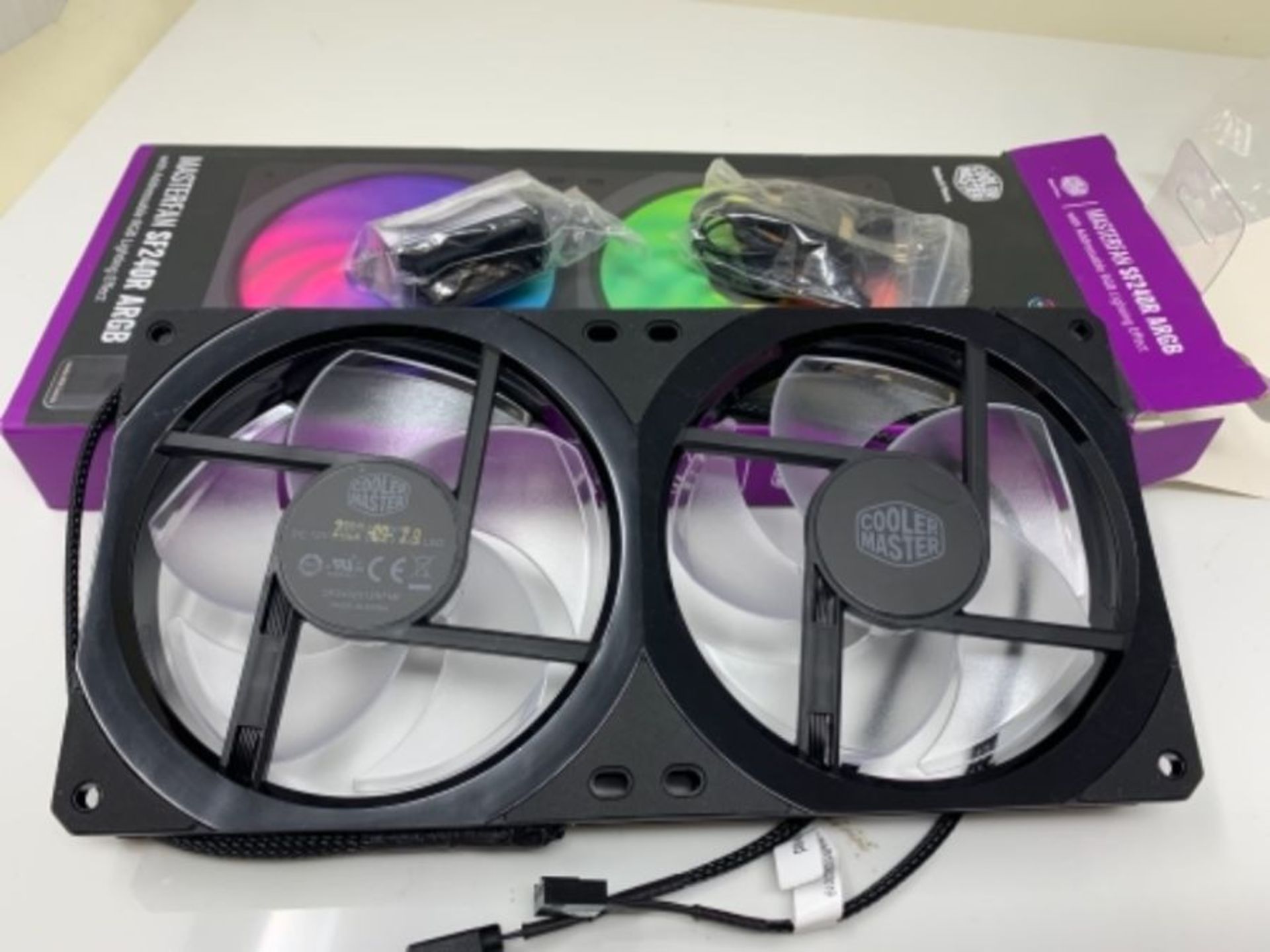 Cooler Master MasterFan SF240R ARGB Case & Cooling Fans -Easy-to-Install Square-Frame - Image 3 of 3