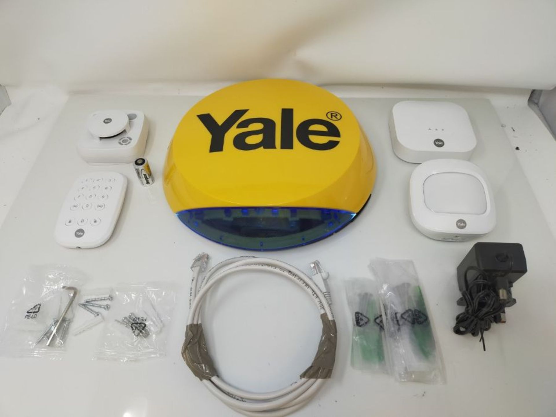 RRP £179.00 Yale IA-310 Sync Smart Home Security Alarm, 4 Piece Kit, Self Monitored, No Contract, - Image 2 of 2