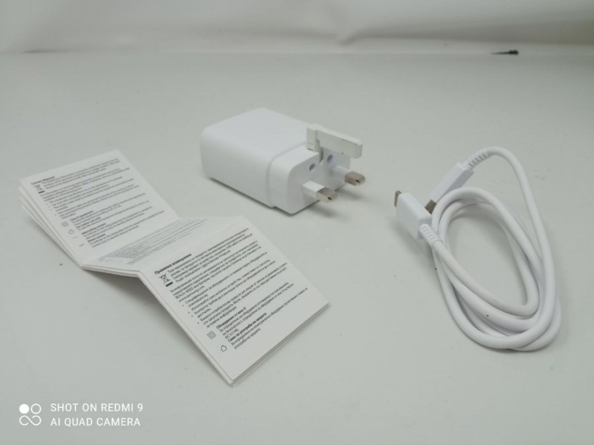 Samsung Original 45W USB-C Tablet and Mobile Phone Wall/Mains Plug Charger  Genuine - Image 2 of 3