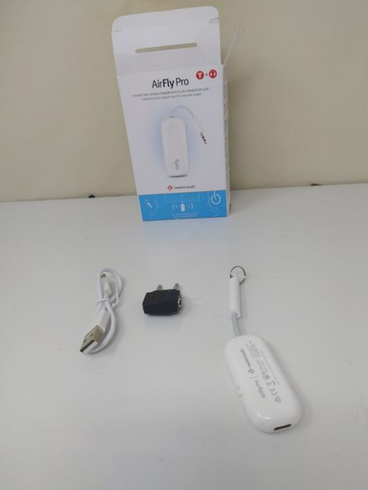 Twelve South AirFly Pro | Wireless Transmitter/Receiver with Audio Sharing for Up to 2 - Image 2 of 2