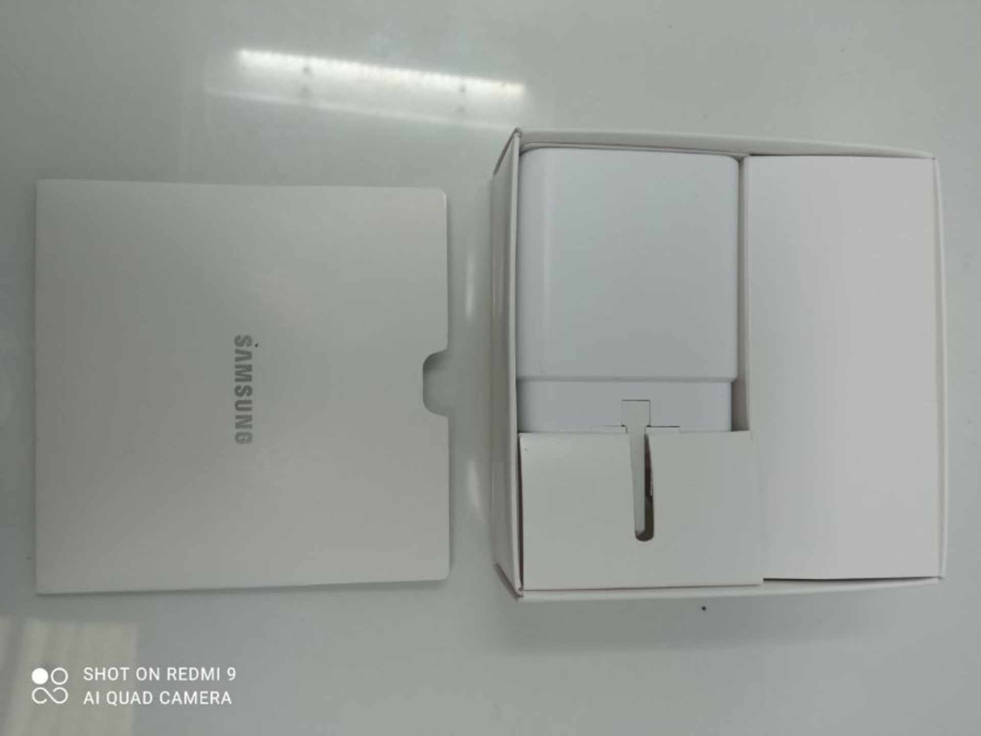 Samsung Original 45W USB-C Tablet and Mobile Phone Wall/Mains Plug Charger  Genuine - Image 3 of 3