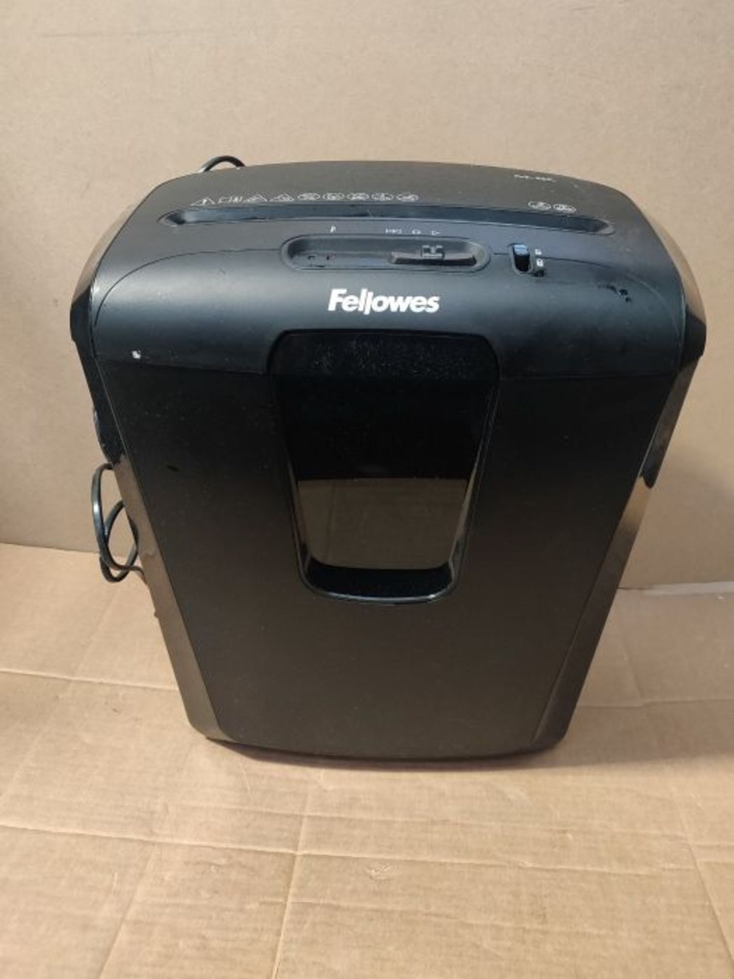 RRP £54.00 Fellowes Powershred M-8C 8 Sheet Cross Cut Personal Shredder with Safety Lock - Image 3 of 3