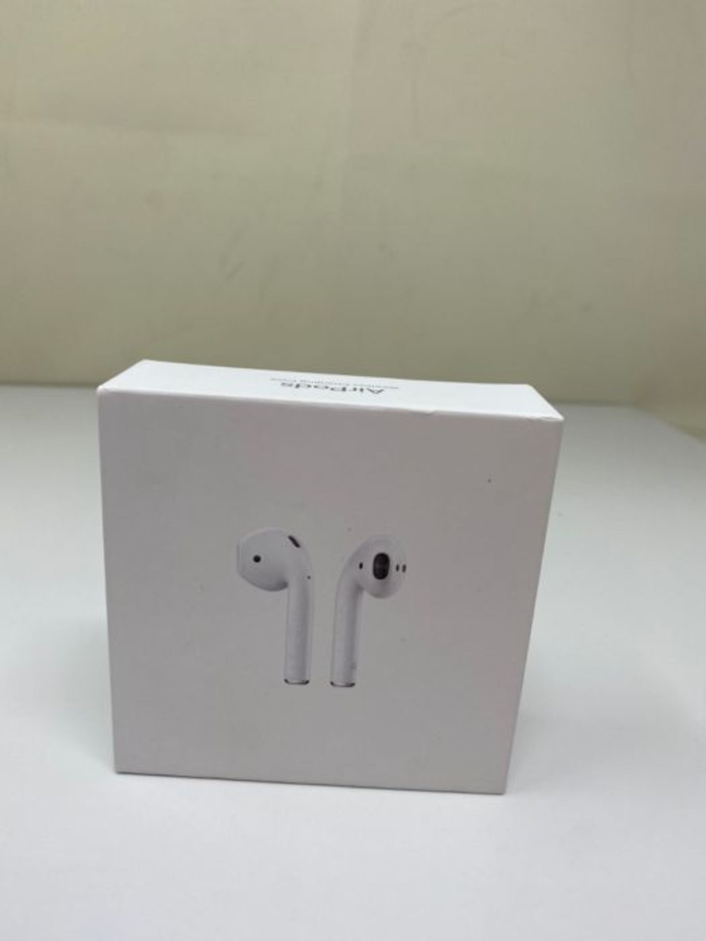 RRP £199.00 Apple AirPods with Wireless Charging Case - Image 2 of 3