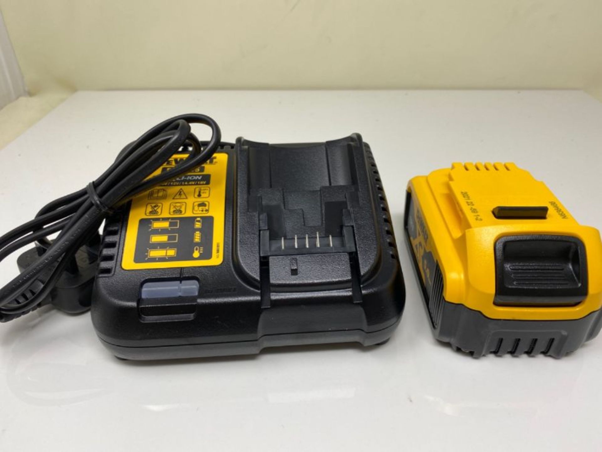 RRP £77.00 DEWALT DCB184 5.0ah 18v XR Lithium Ion Battery + DCB115 Charger, Yellow - Image 2 of 2