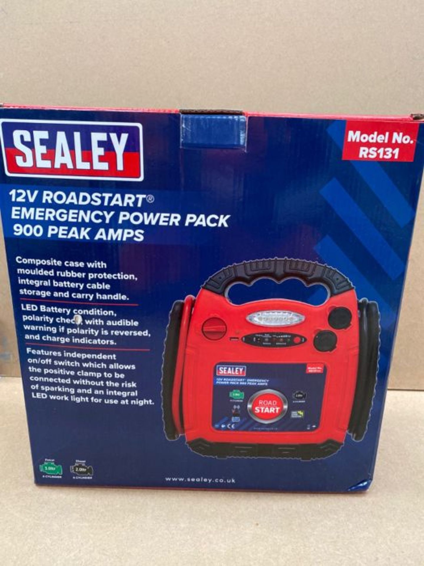 RRP £65.00 Sealey RS131 Roadstart Emergency Power Pack, 12V, 900 Peak Amps - Image 2 of 3