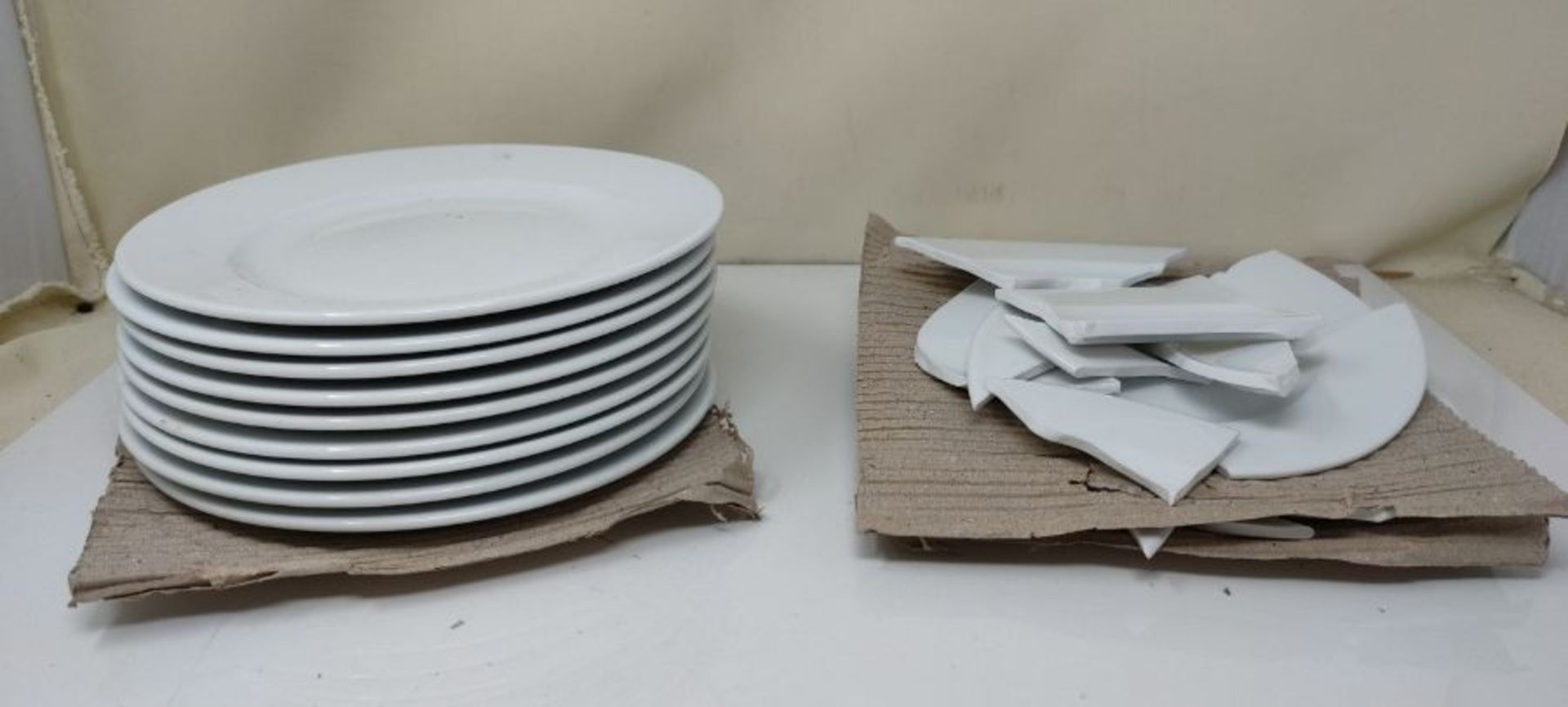 Olympia White Ware Wide Rimmed Service Plates 202mm Porcelain Restaurant 12pc - Image 2 of 3