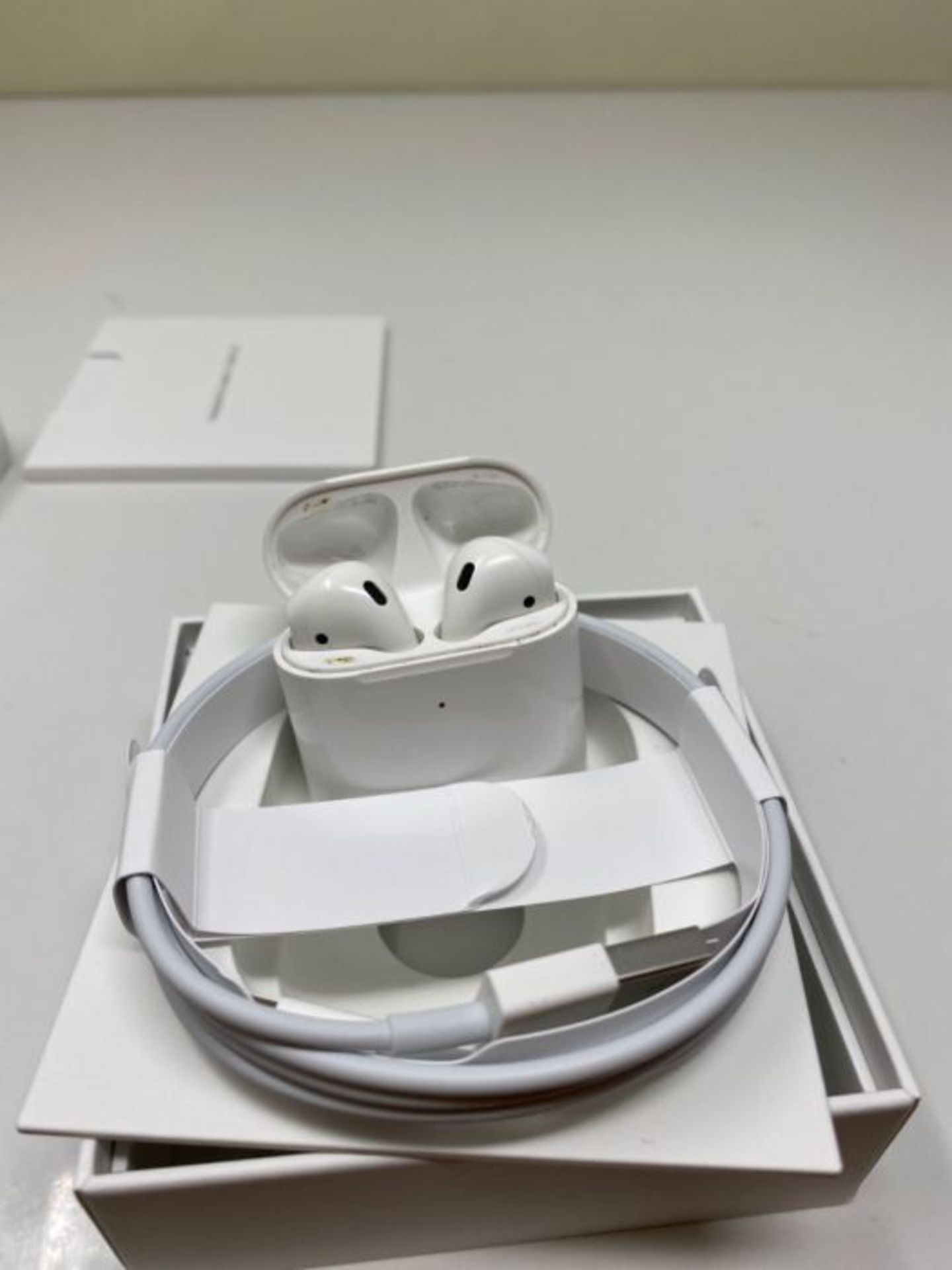 RRP £199.00 Apple AirPods with Wireless Charging Case - Image 3 of 3