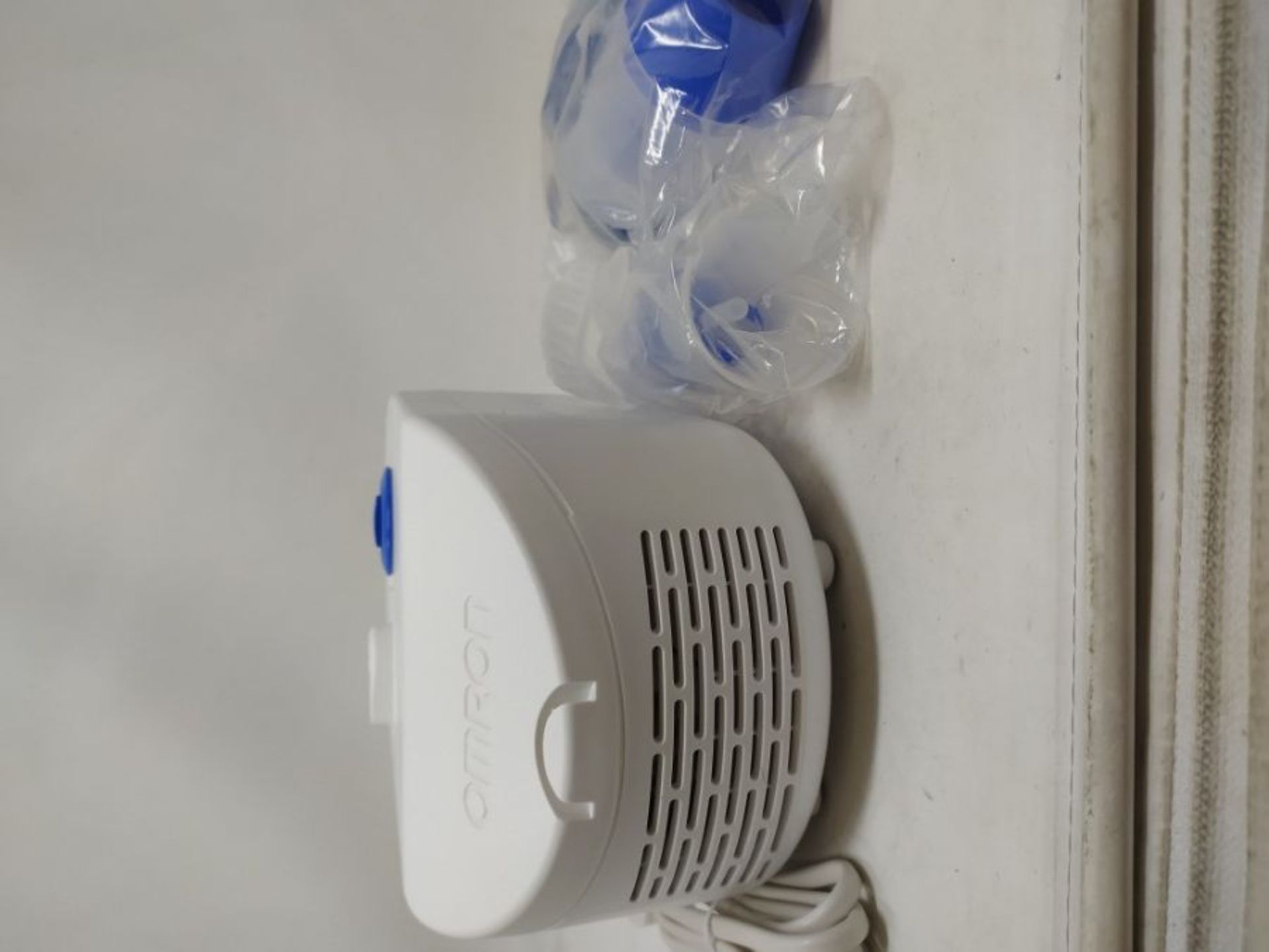 RRP £59.00 OMRON C102 Total 2-in-1 Nebuliser with Nasal Shower - Image 2 of 2