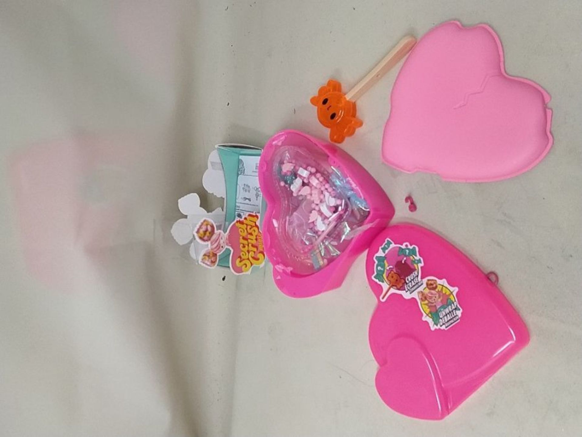 Secret Crush Minis - Collectable Dolls for Girls - Unwrap Surprises & Accessories - Sw - Image 2 of 2