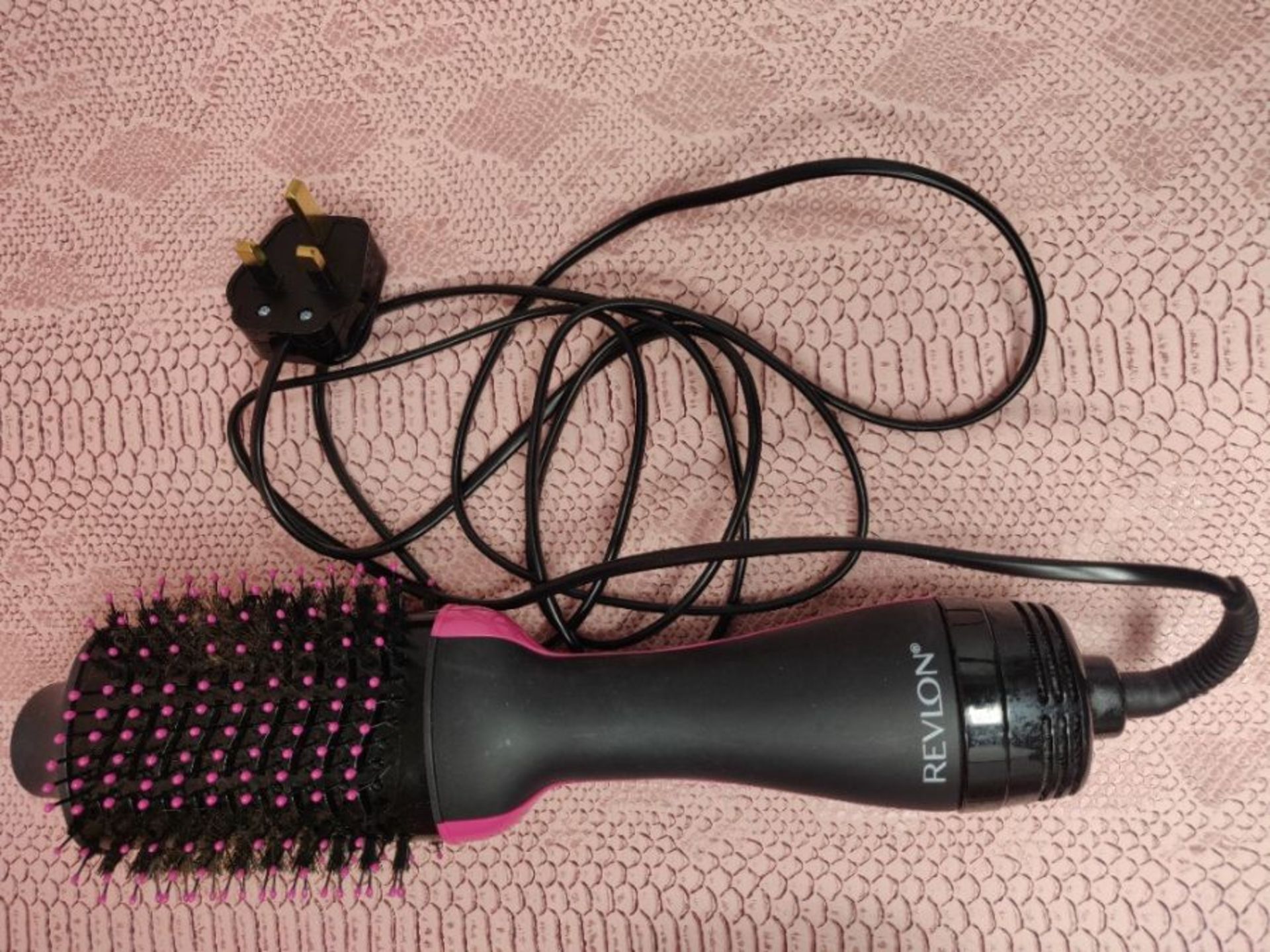 Revlon Salon One- Step Volumizer for mid to long hair (2-in-1 styling tool, dryer and - Image 3 of 3