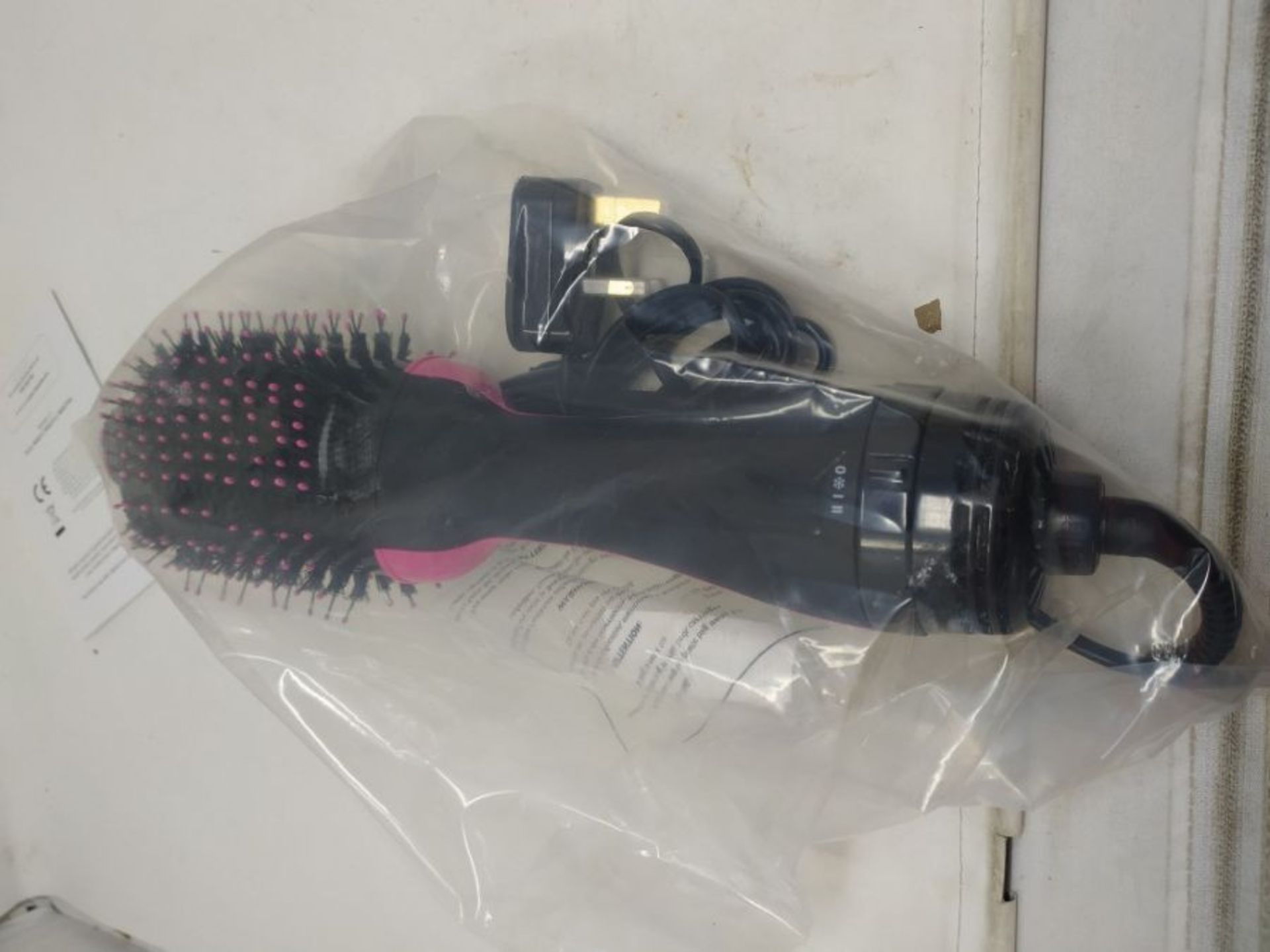 Revlon Salon One- Step Volumizer for mid to long hair (2-in-1 styling tool, dryer and - Image 2 of 2