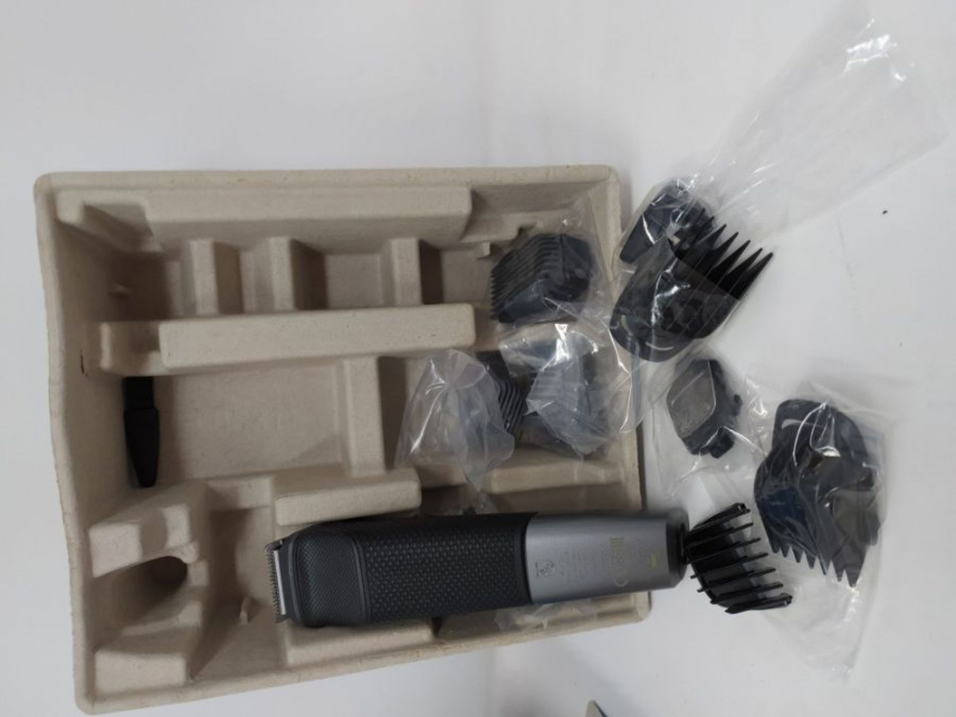 Philips 11-in-1 All-In-One Trimmer, Series 5000 Grooming Kit, Beard Trimmer, Hair Clip - Image 2 of 2