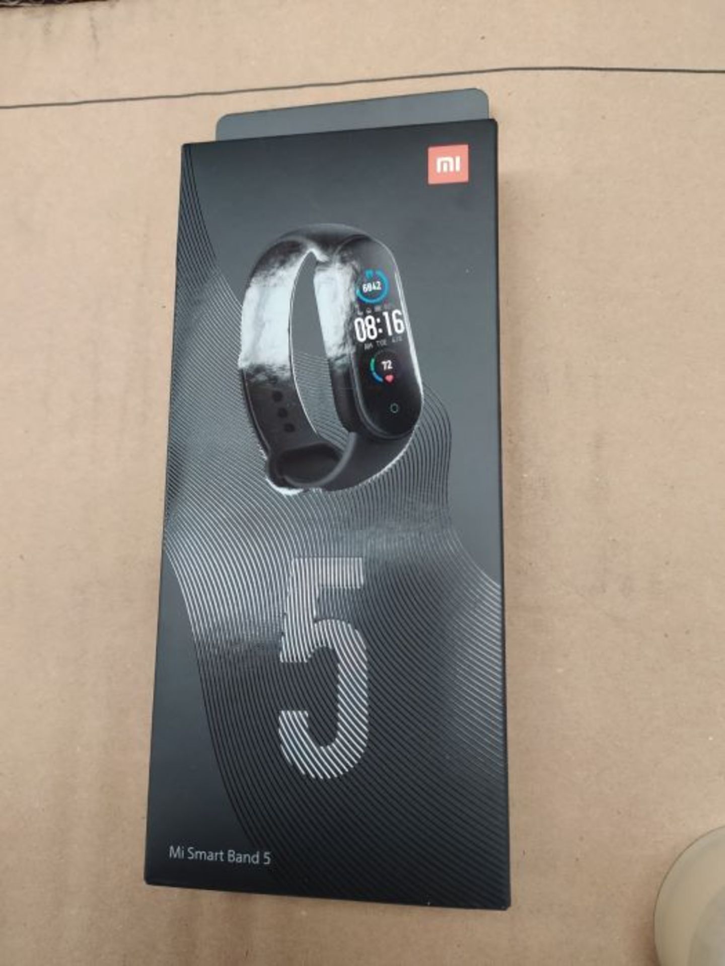 Xiaomi Mi Smart Band 5 Fitness & Aktivitätstracker mit 1,1 zoll Full AMOLED Touch Far - Image 2 of 3