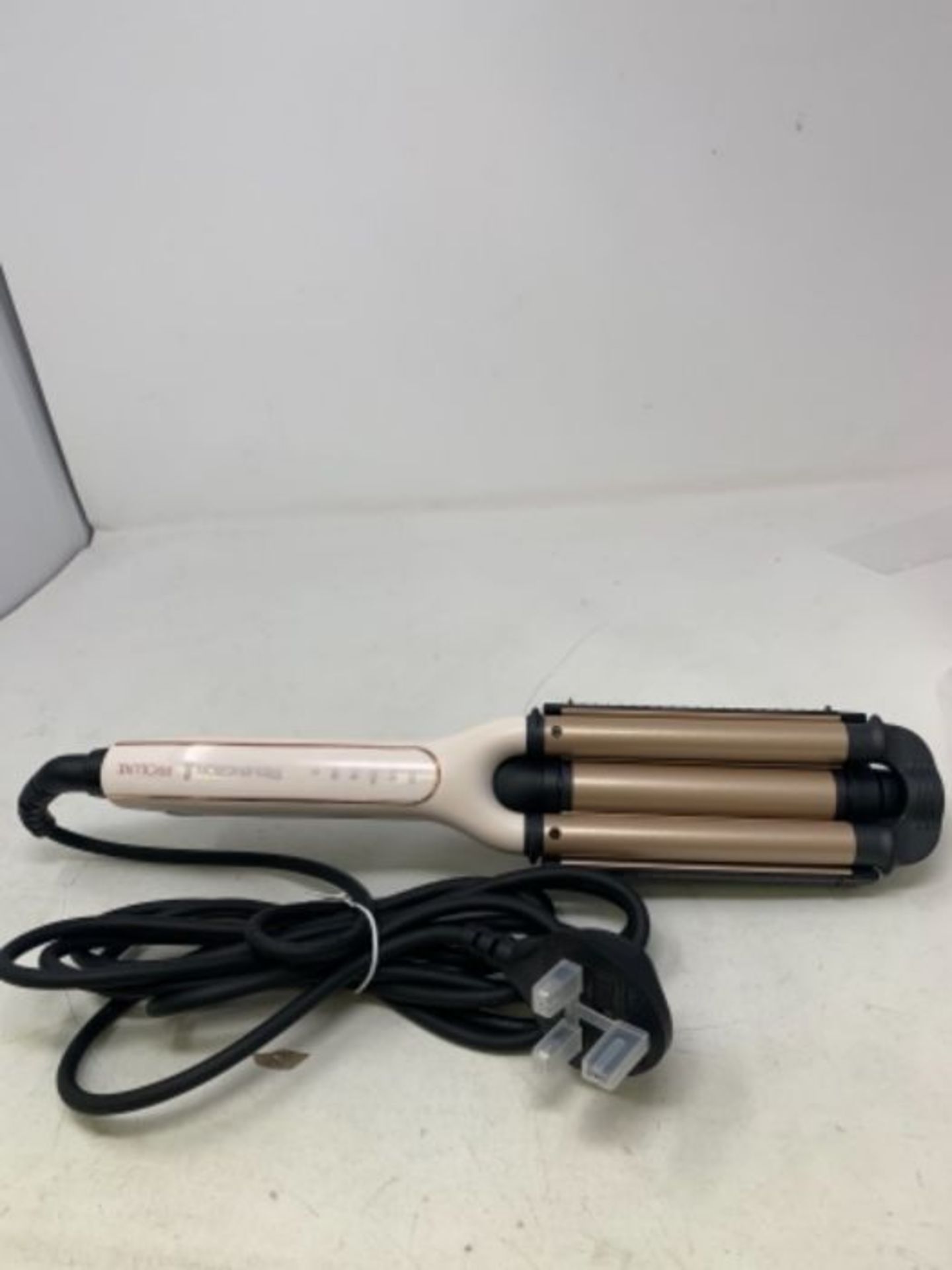Remington Proluxe 4-in-1 Hair Waver - Deep Barrel Adjustable Hair Curler with 4 Differ - Image 2 of 2