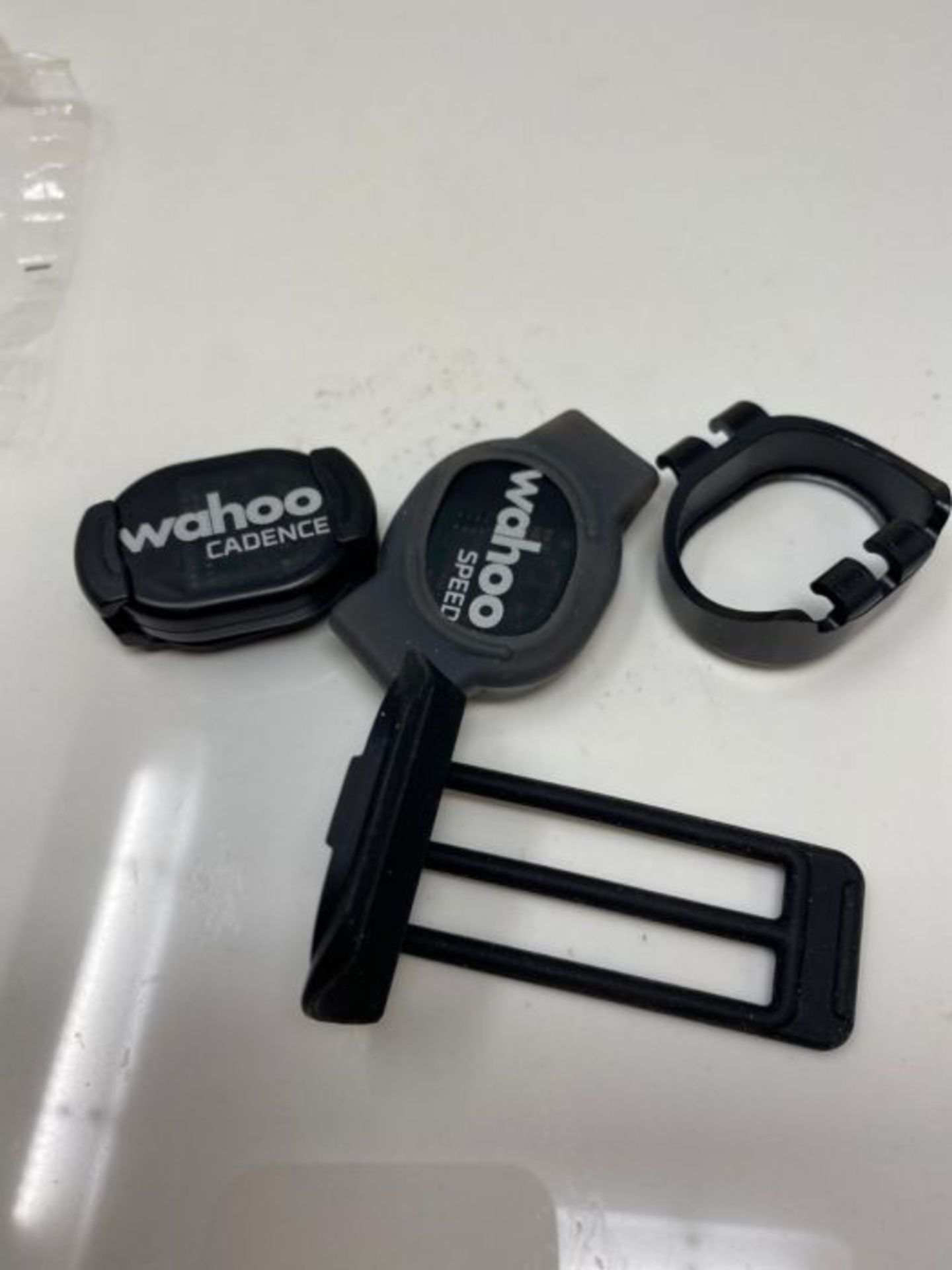 RRP £67.00 Wahoo RPM Speed and Cadence Sensor for iPhone, Android and Bike Computers - Image 2 of 2