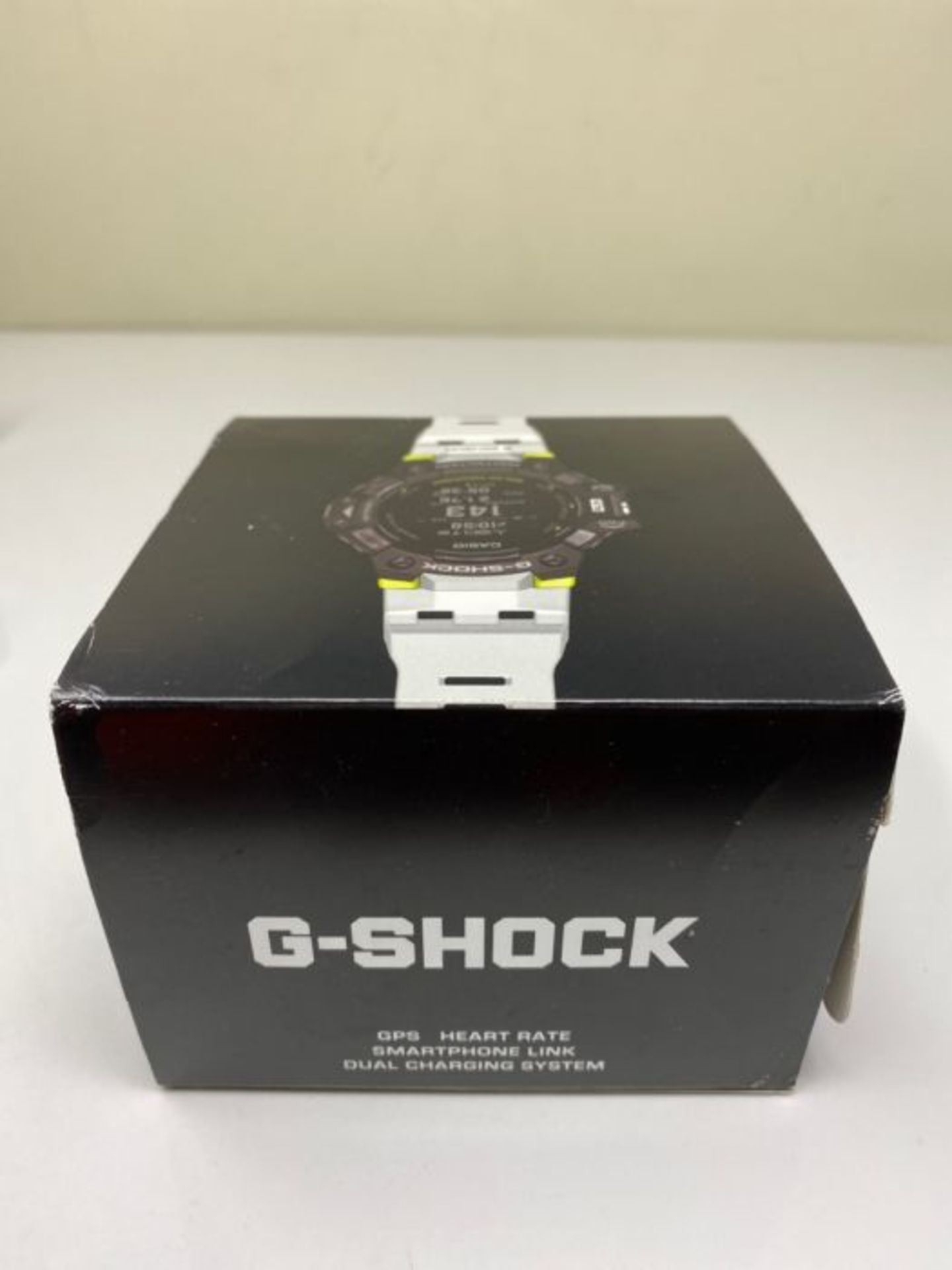 RRP £287.00 Casio G-Shock Heart Rate Monitor White Smartwatch GBD-H1000-1A7ER - Image 2 of 3