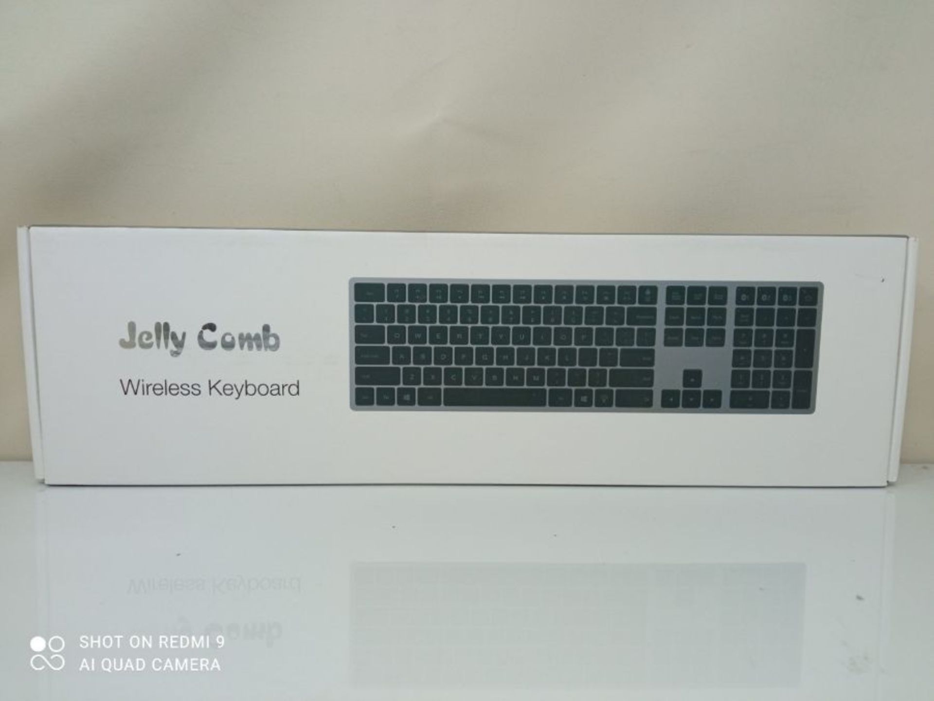 Jelly Comb Beleuchtete Tastatur mit 3 Bluetooth KanÃ¤len, Kabellose Wiederaufladbare