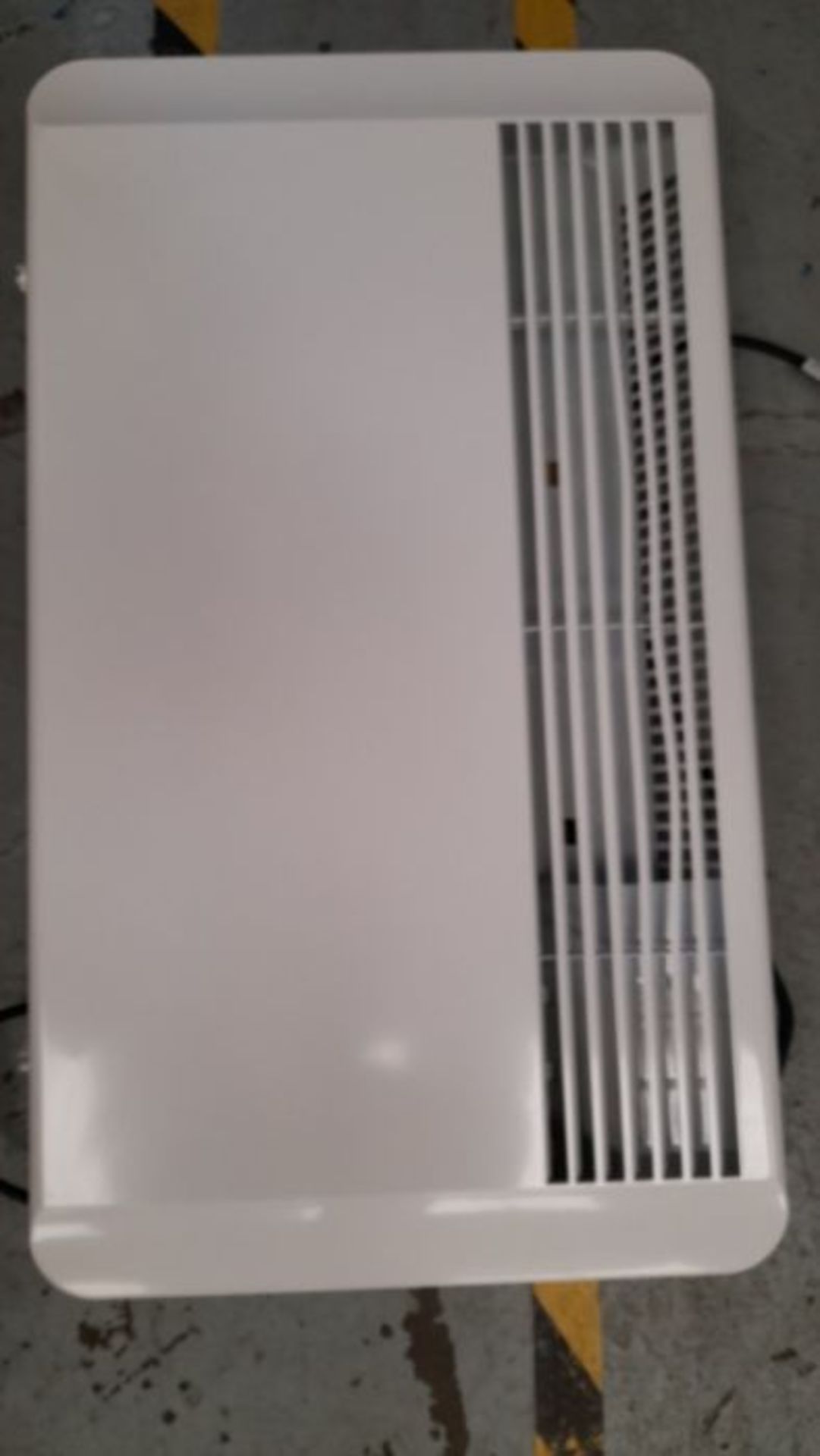 RRP £220.00 Challenge 2kw Panel Heater - White - Image 3 of 3