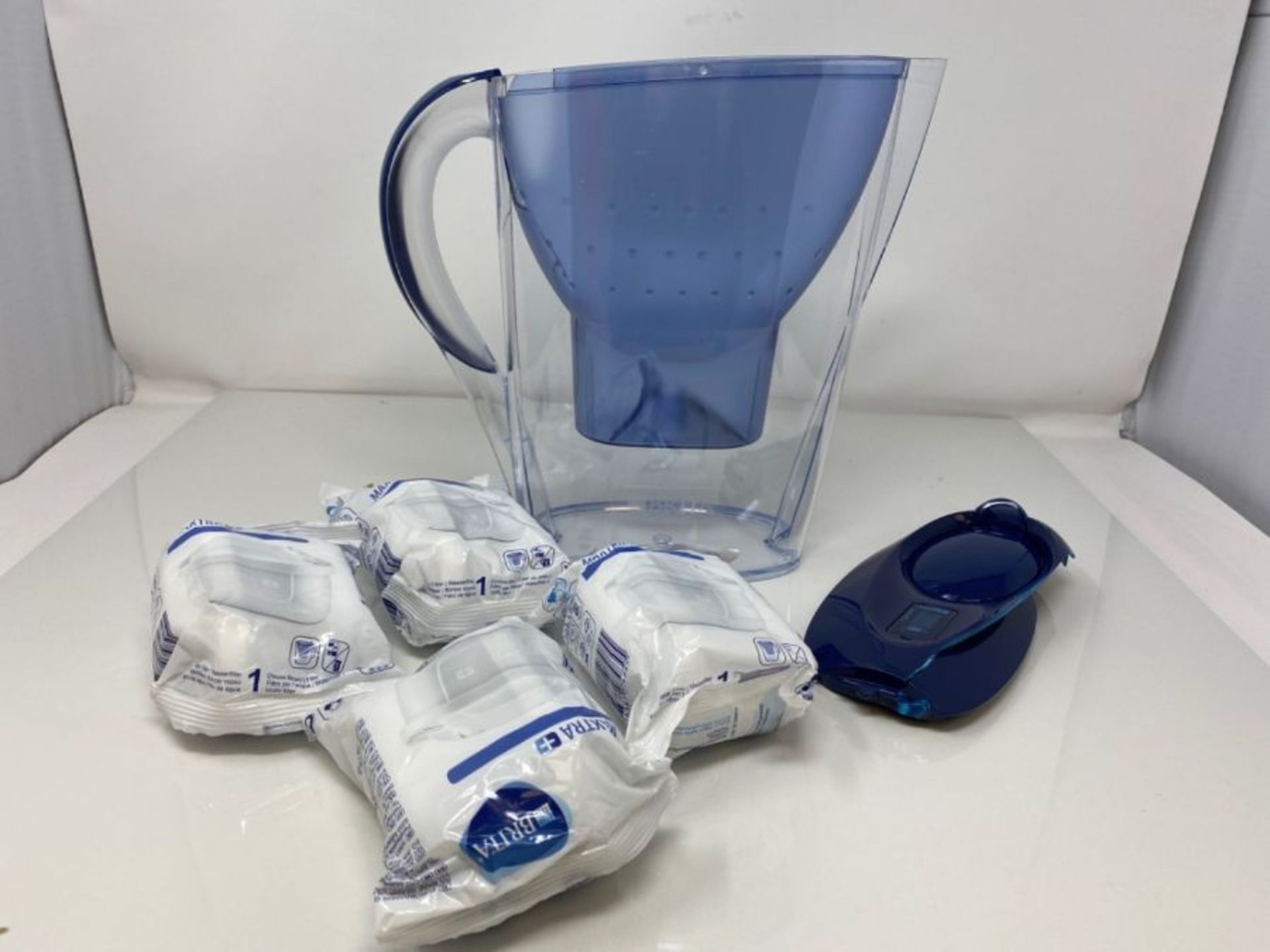 [CRACKED] BRITA Marella fridge water filter jug for reduction of chlorine, limescale a - Image 2 of 2